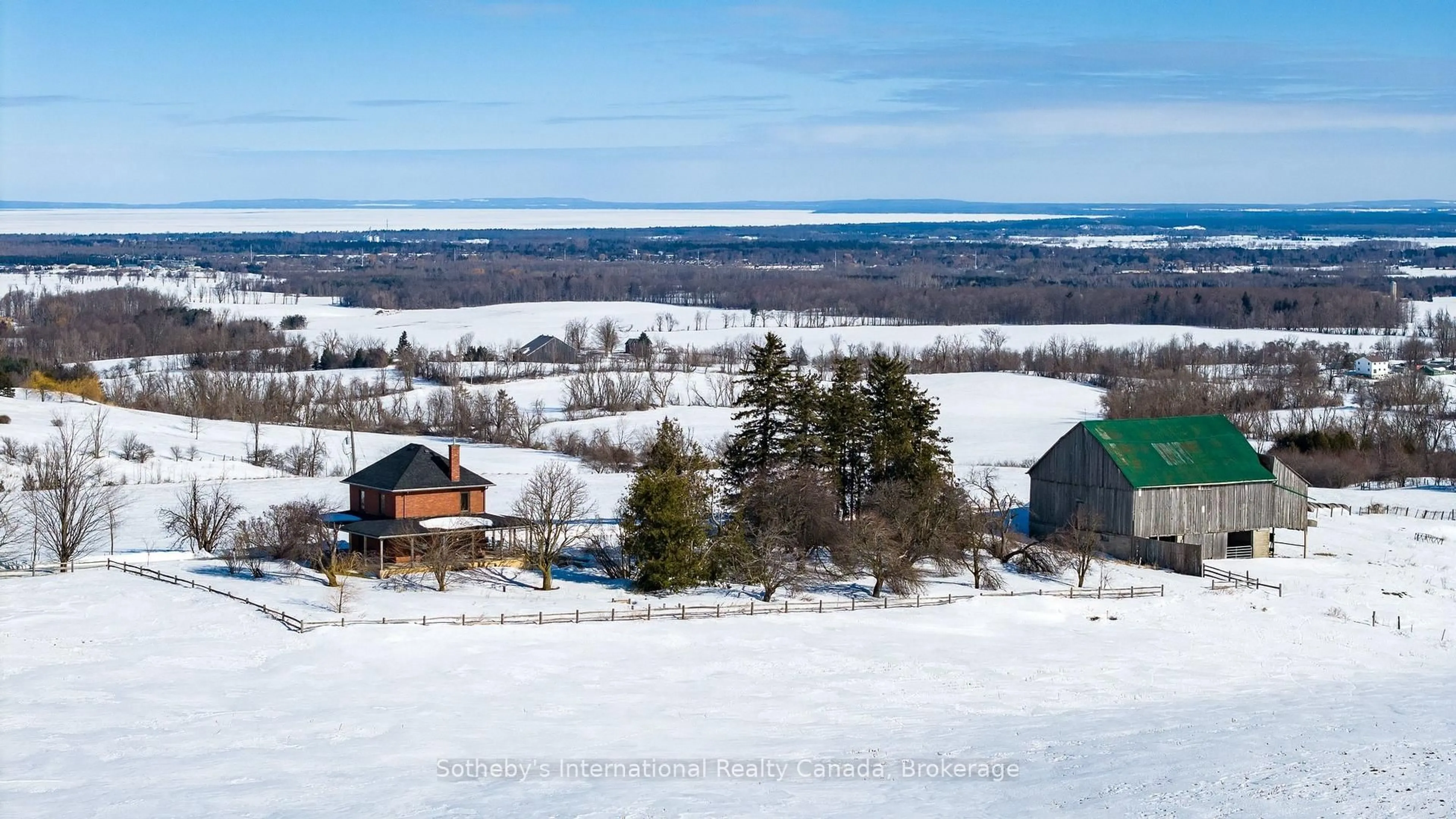 A pic from outside/outdoor area/front of a property/back of a property/a pic from drone, unknown for 1943 Fairgrounds Rd, Clearview Ontario L0M 1G0
