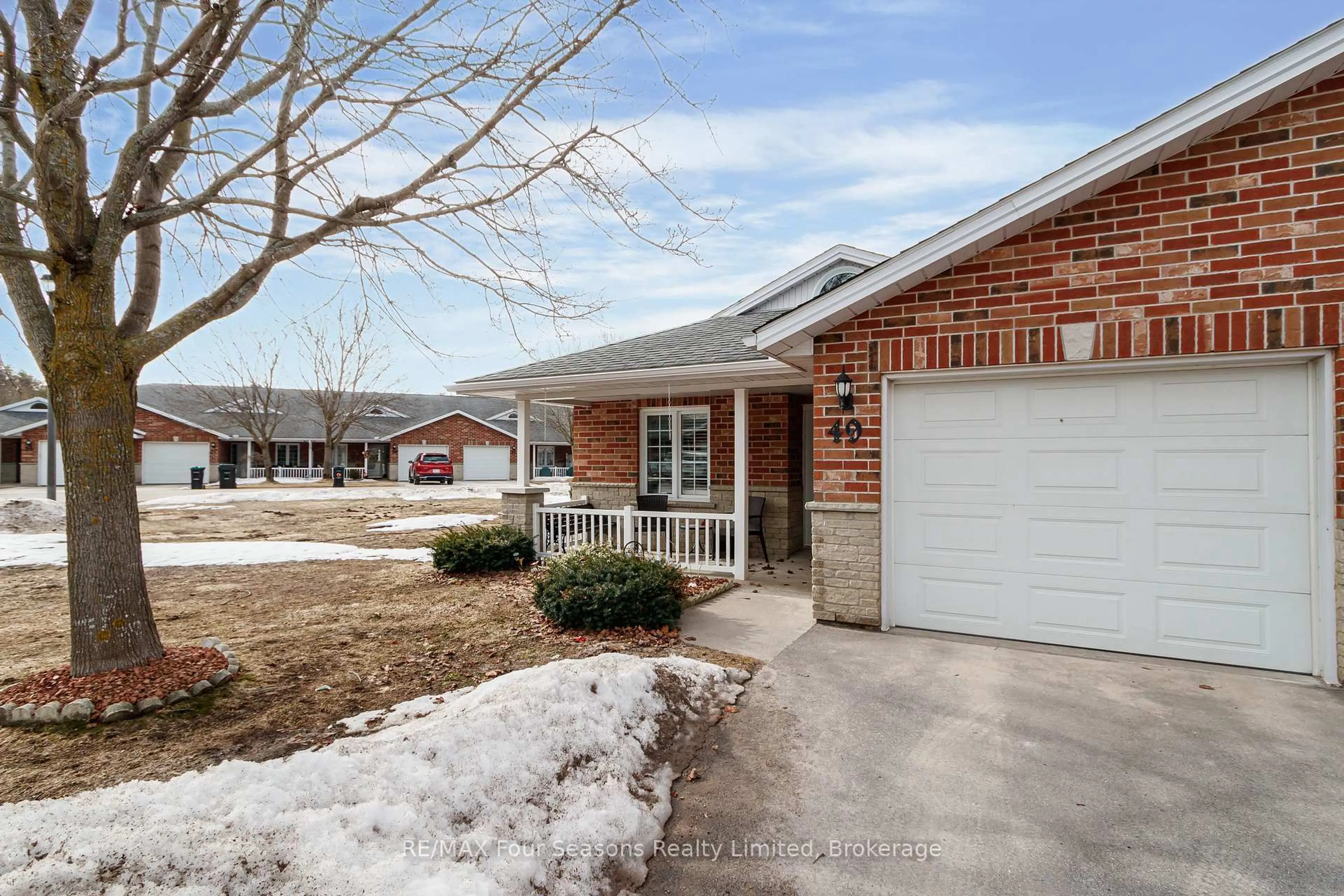 Home with brick exterior material, street for 275 Huron St #49, Clearview Ontario L0M 1S0