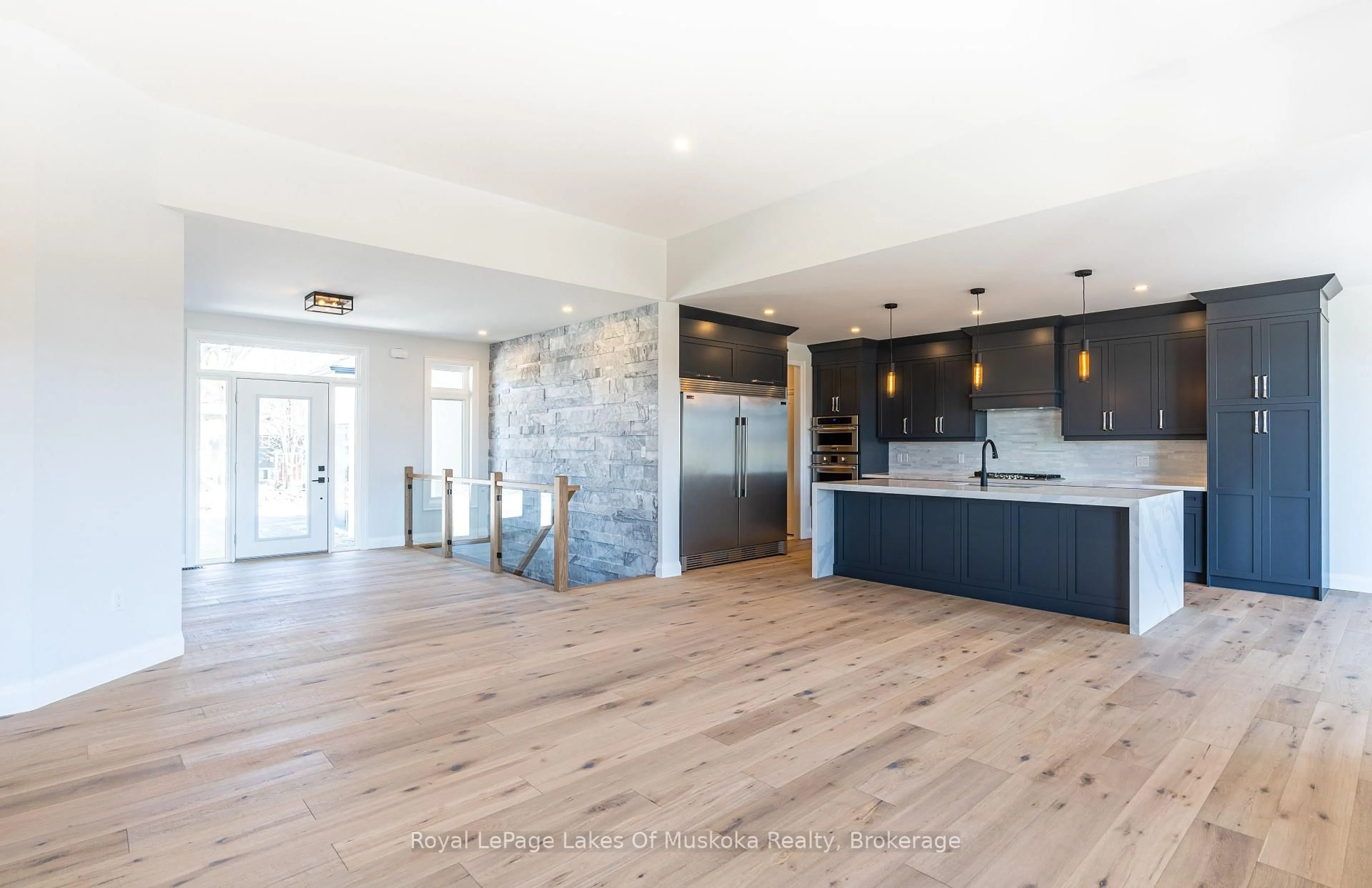 Open concept kitchen, unknown for 21 Henry Ball Crt, Oro-Medonte Ontario L0K 2G1