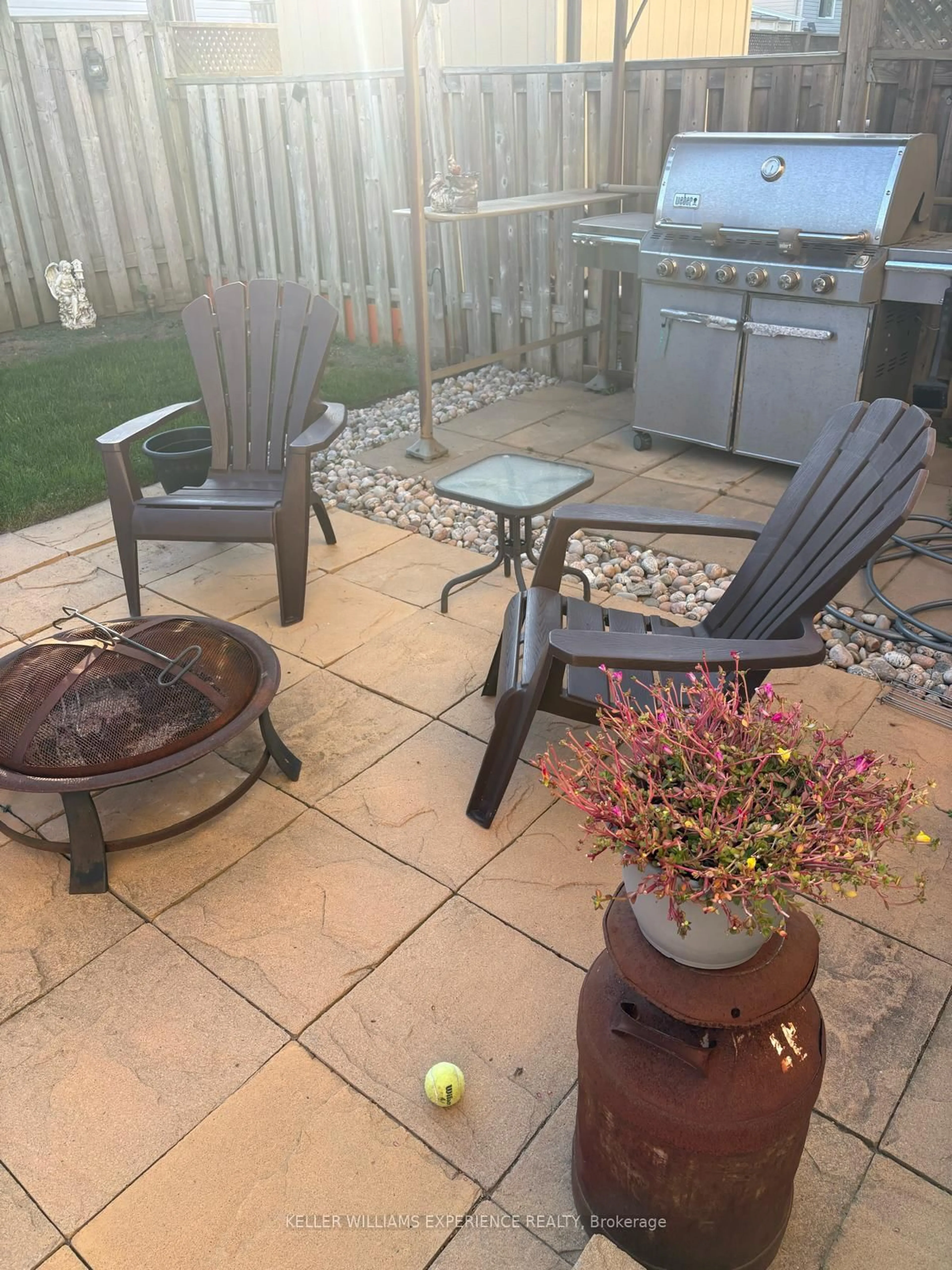 Patio, street for 48 Basswood Dr, Barrie Ontario L4N 9P2