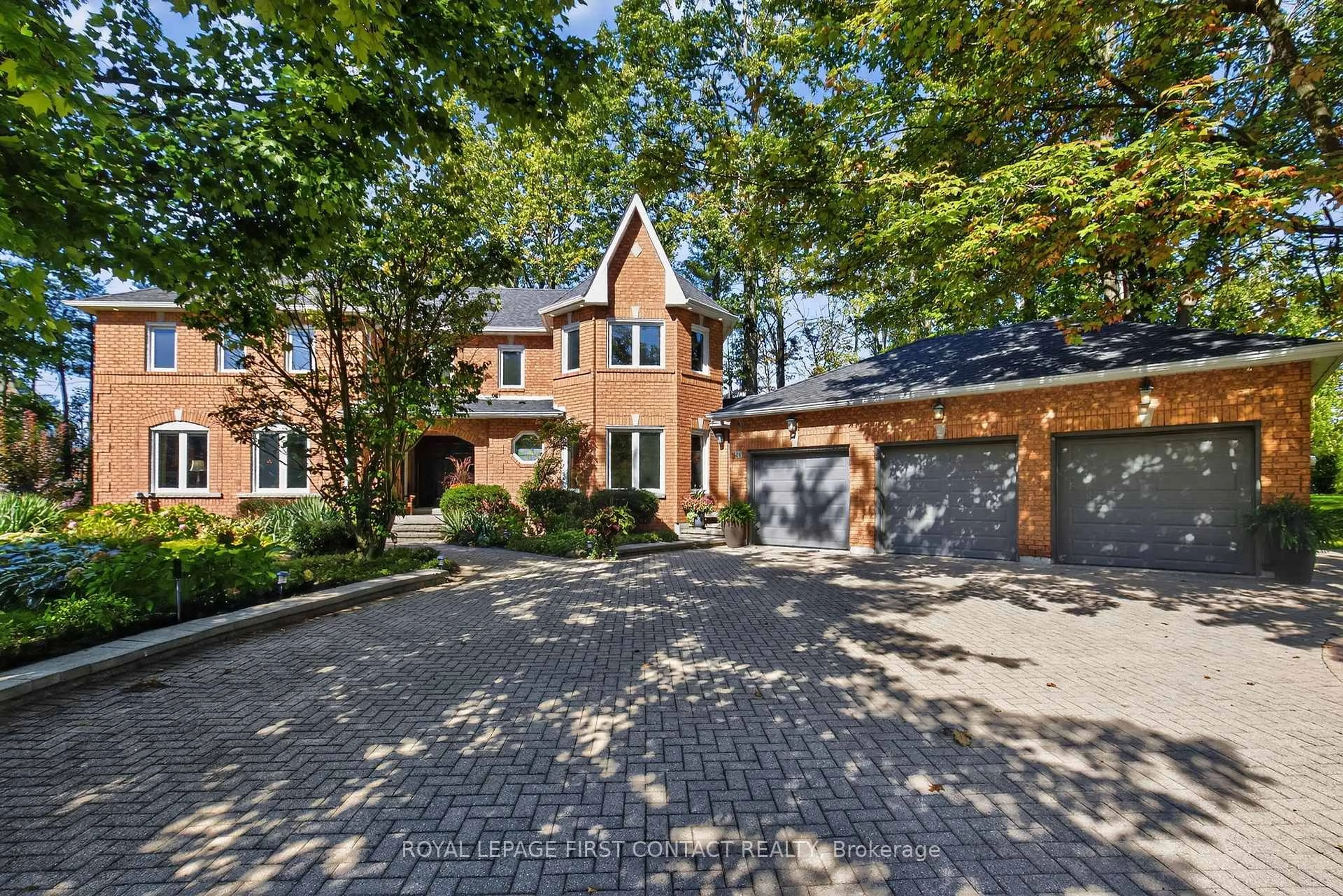 Home with brick exterior material, street for 26 Edgecombe Terr, Springwater Ontario L9X 0S2