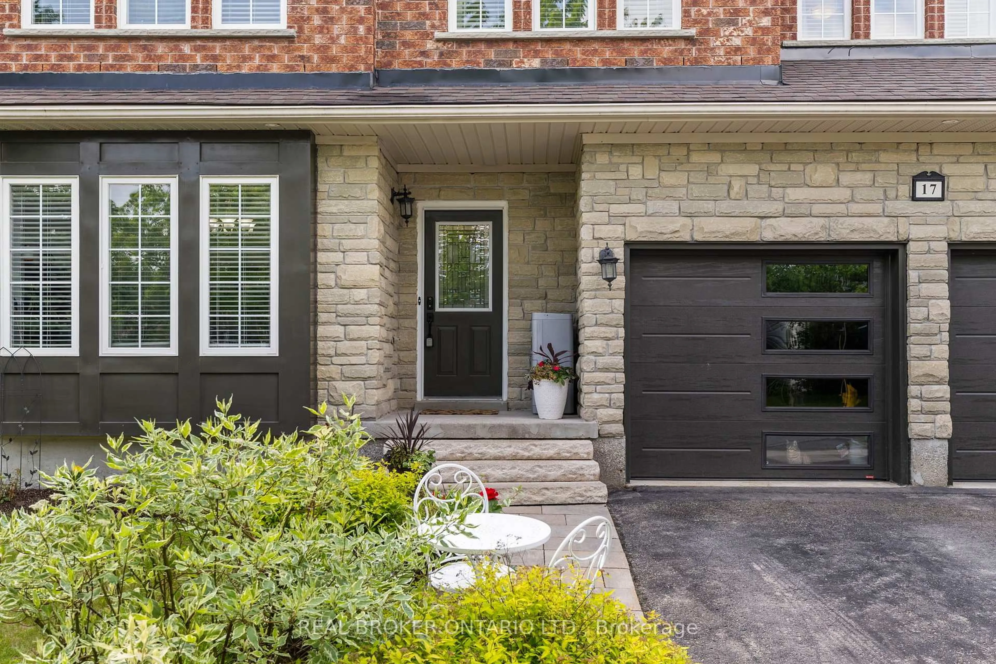 Home with brick exterior material, street for 17 CRANBERRY Lane, Barrie Ontario L4N 0Z1