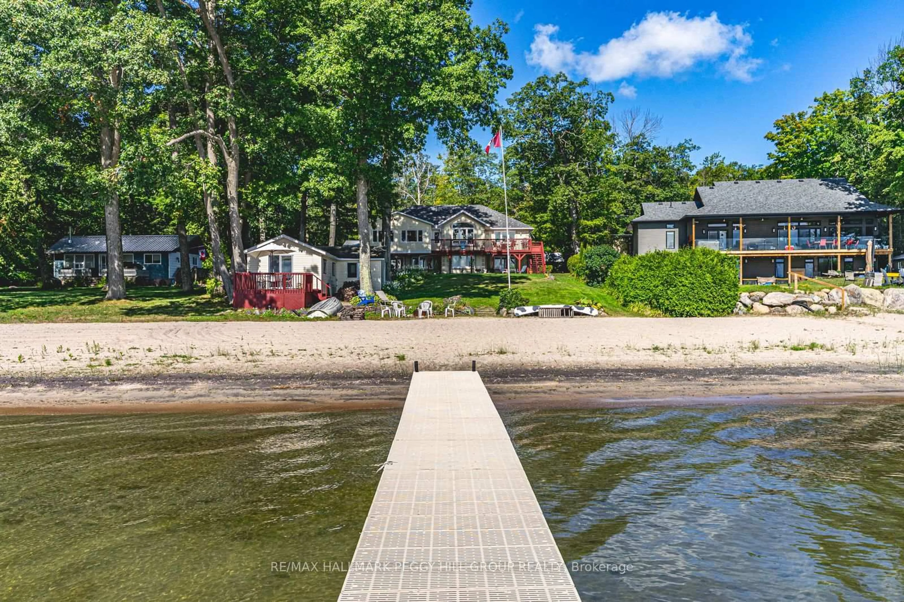 Patio, water/lake/river/ocean view for 383 Peek-A-Boo Tr, Tiny Ontario L9M 0B3