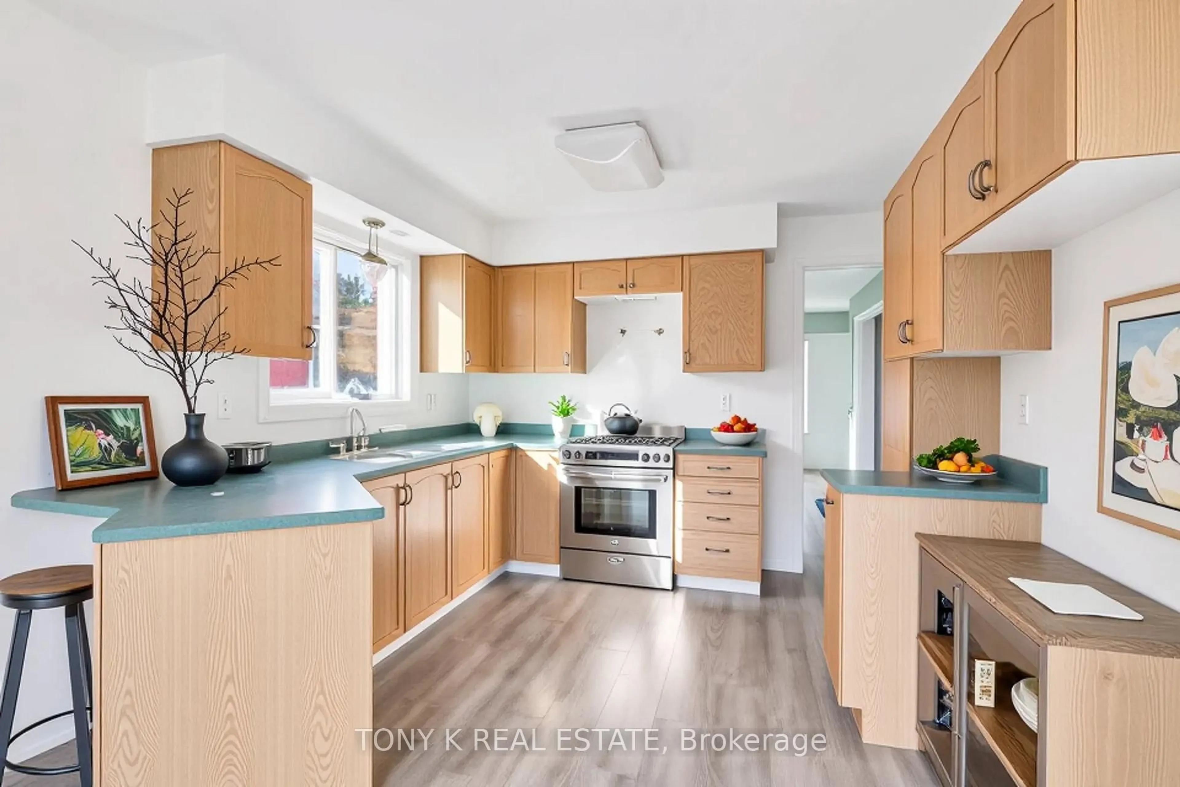 Unknown for 108 Kingsridge Rd, Barrie Ontario L4N 8K5