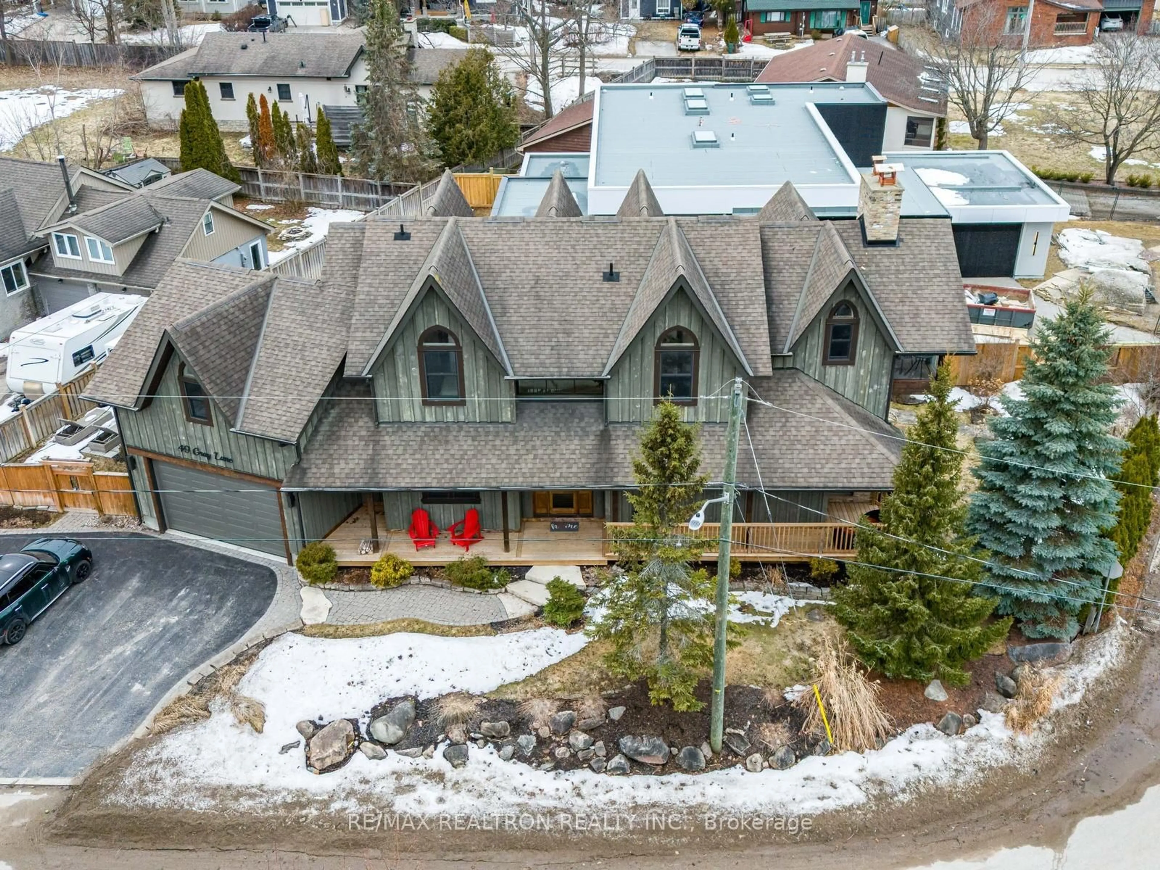 A pic from outside/outdoor area/front of a property/back of a property/a pic from drone, street for 49 Gray Lane, Barrie Ontario L4N 7T1