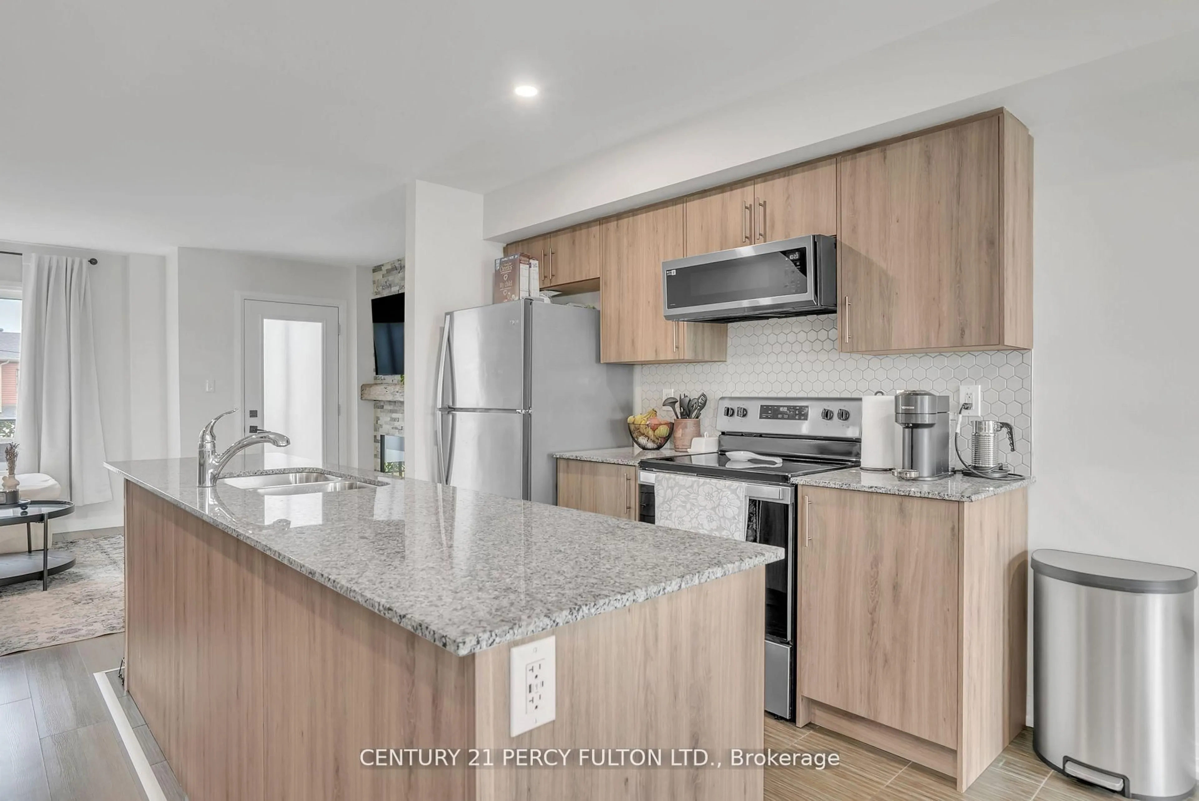 Open concept kitchen, unknown for 89 Fairlane Ave, Barrie Ontario L9L 0M9