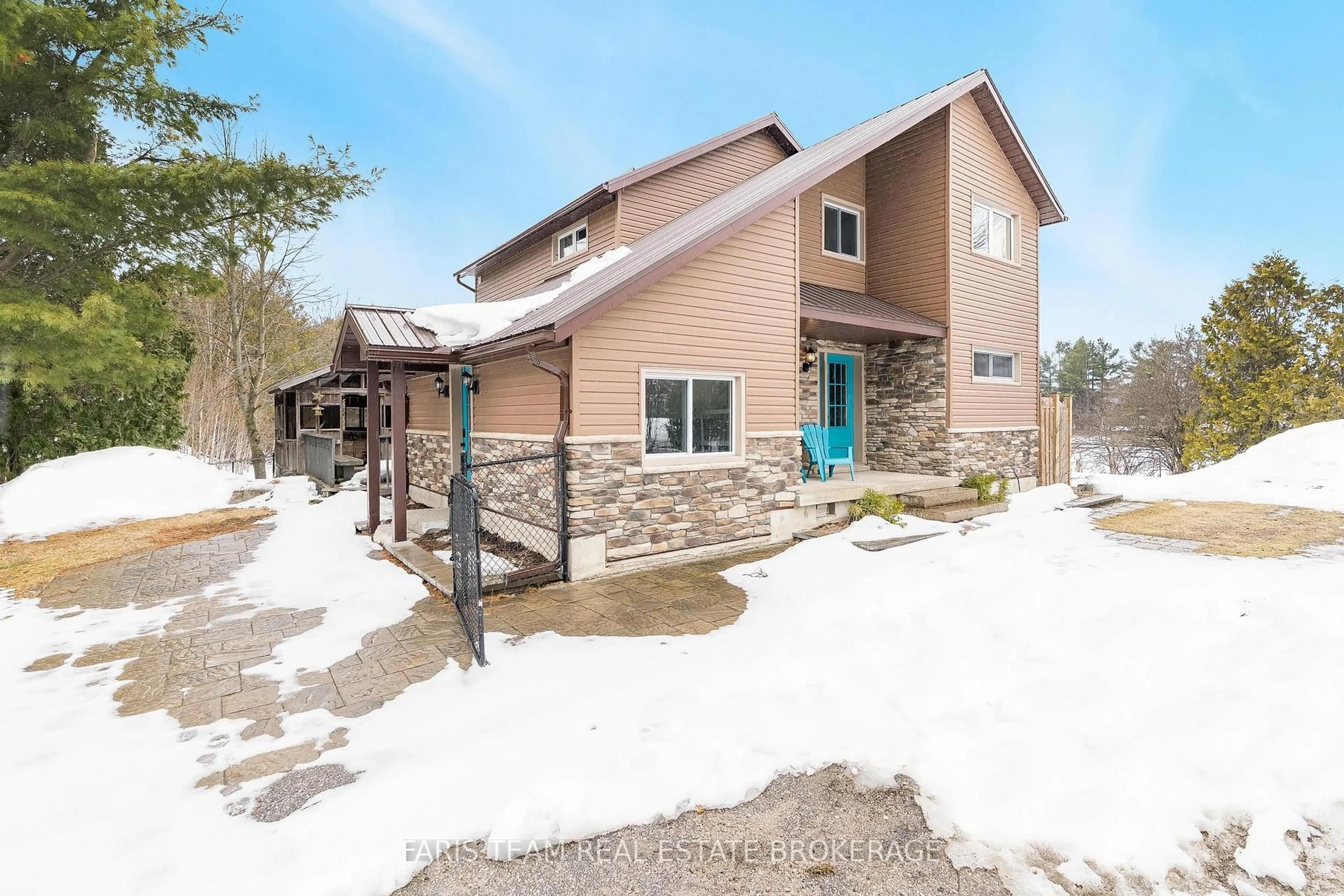 Home with brick exterior material, unknown for 1872 Anderson Line, Severn Ontario L0K 1E0