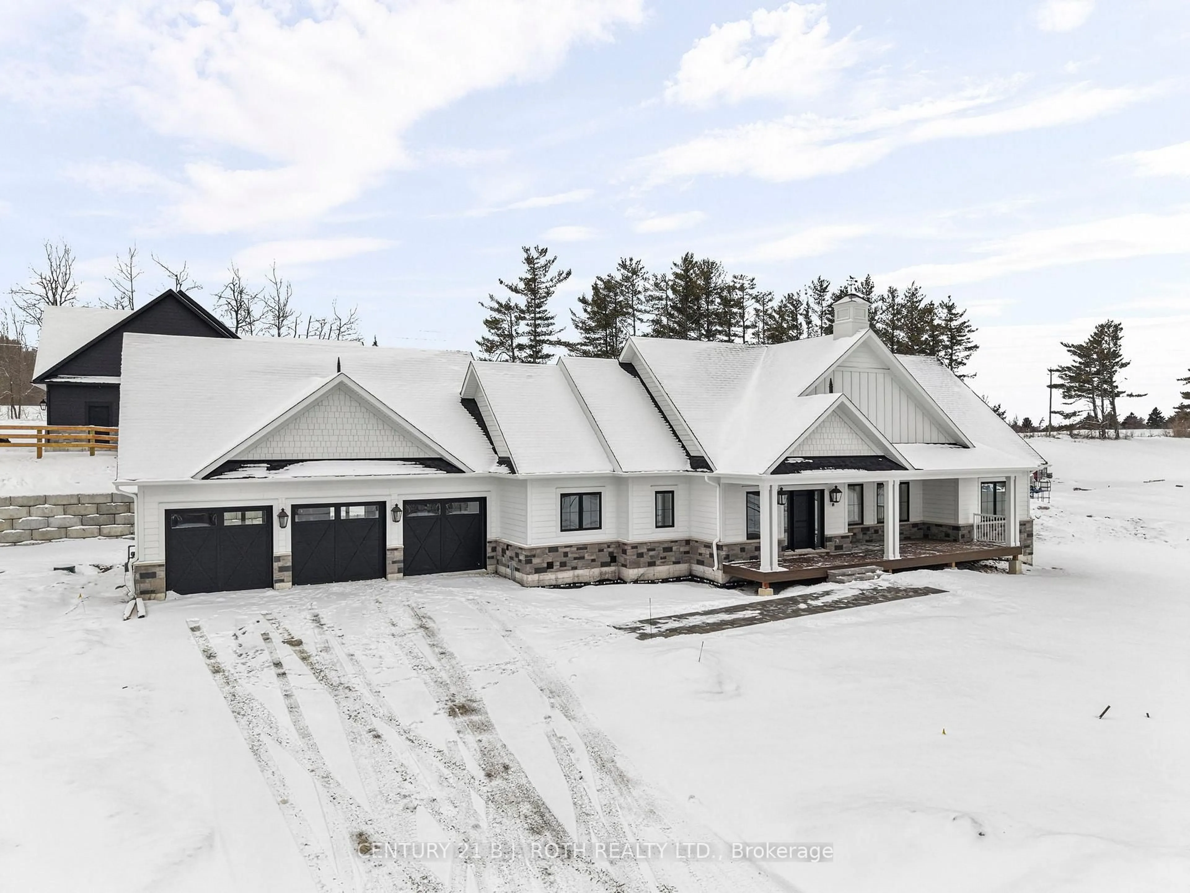 A pic from outside/outdoor area/front of a property/back of a property/a pic from drone, unknown for 4 Friesian Crt, Oro-Medonte Ontario L0K 1E0