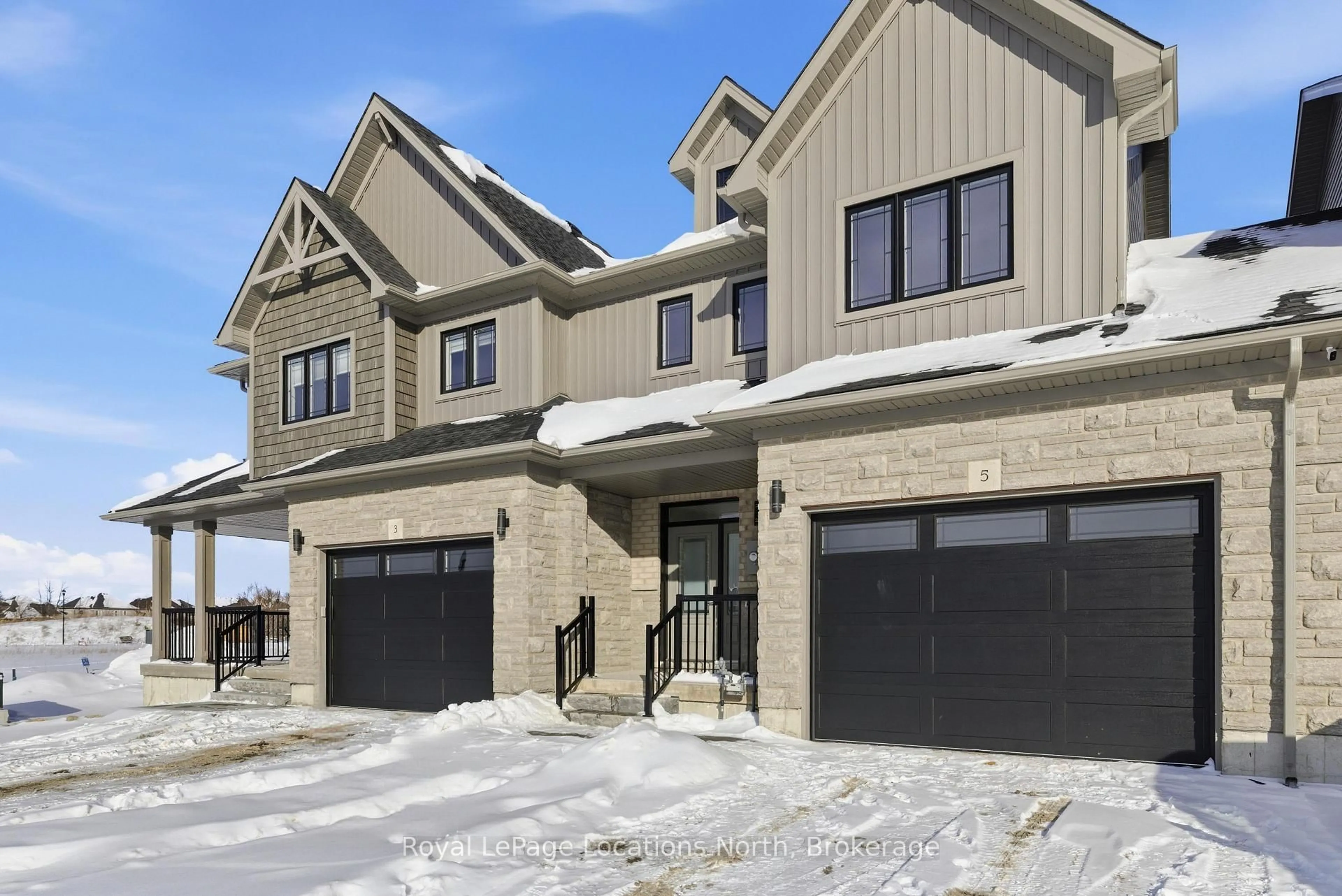 Home with brick exterior material, street for 5 Swain Cres, Collingwood Ontario L9Y 2L3