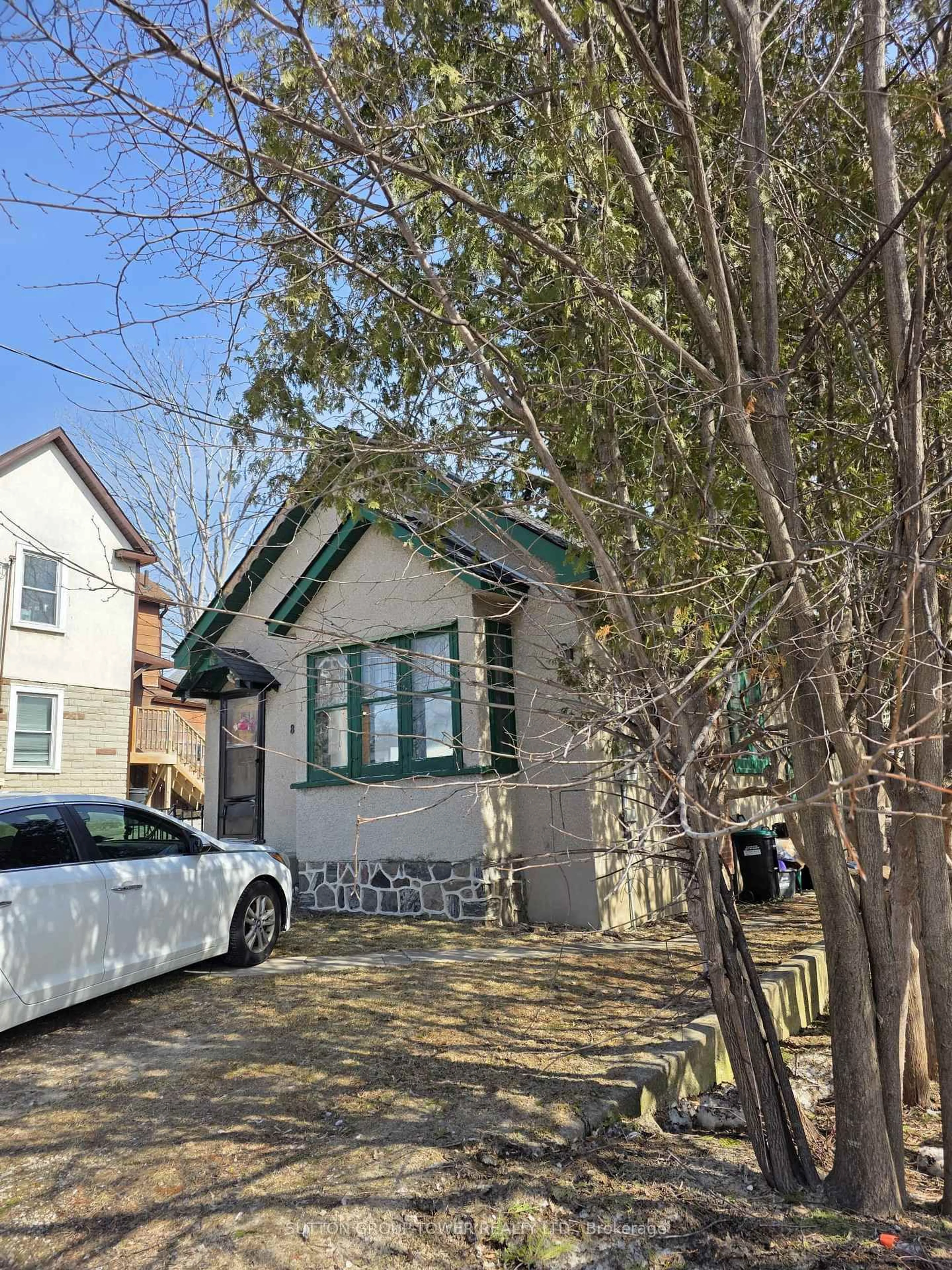 Unknown for 85 Maple Ave, Barrie Ontario L4N 1S1