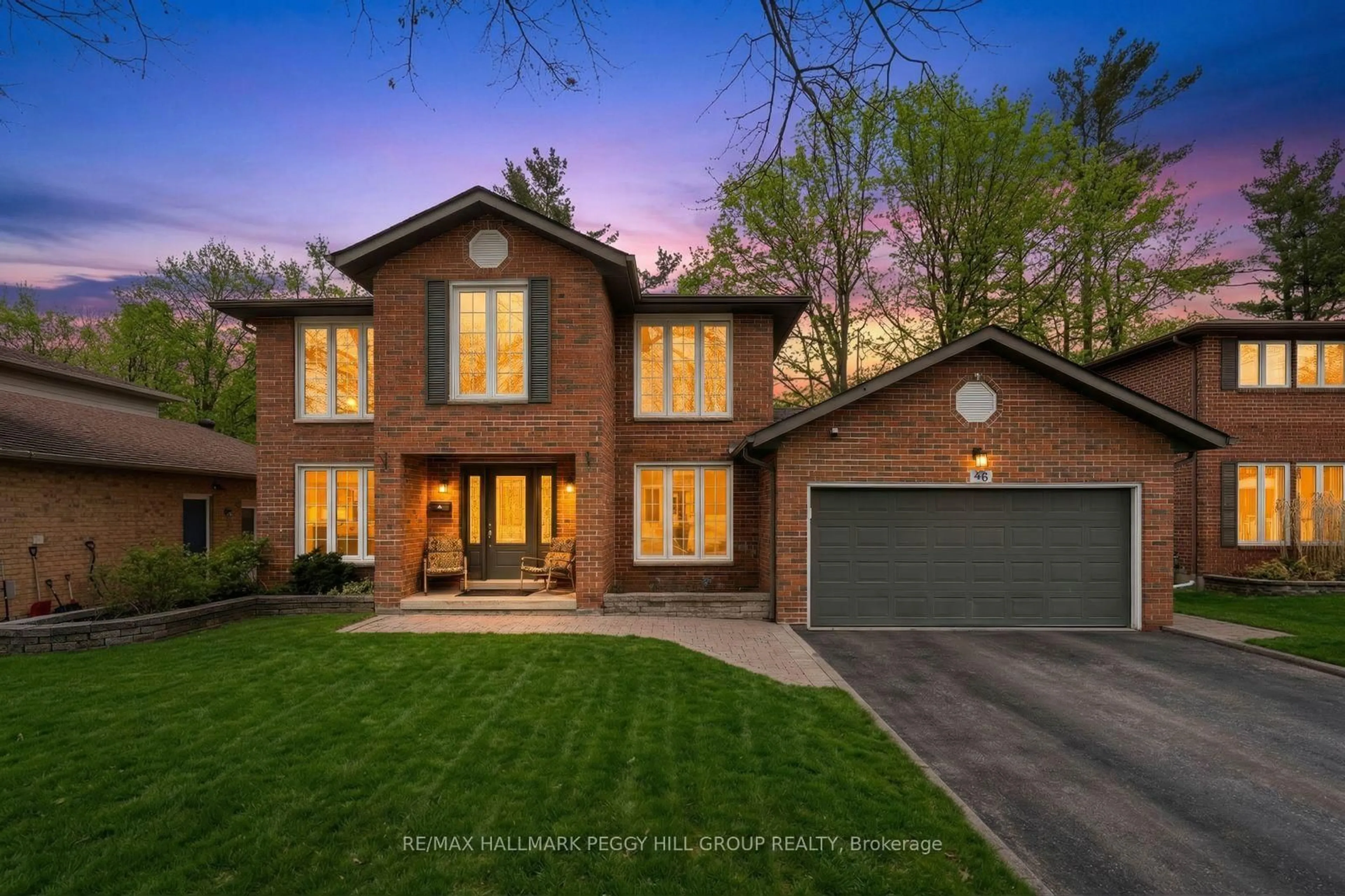 Home with brick exterior material, street for 46 Oakridge Dr, Barrie Ontario L4N 5N8