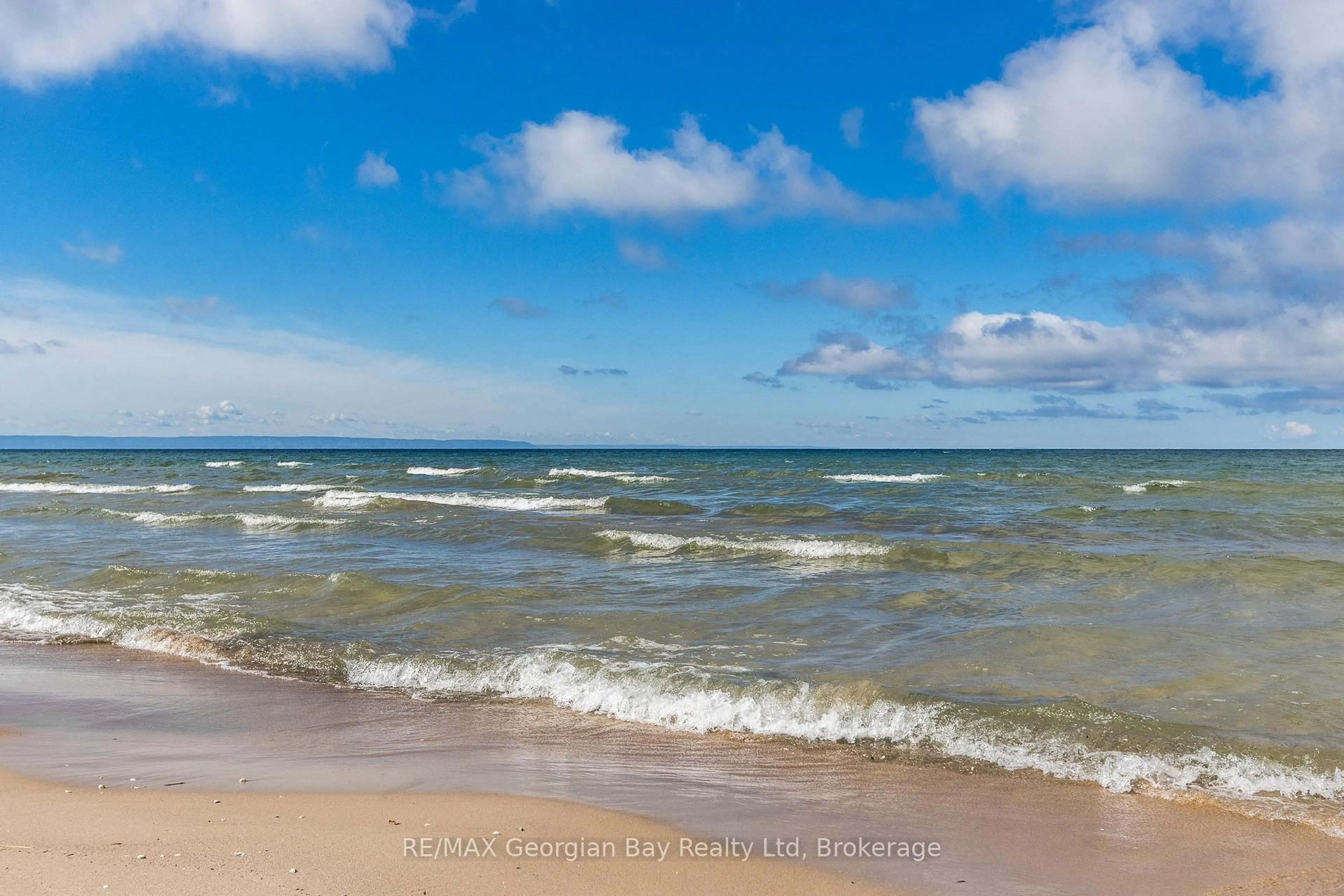 Blurry image for 750 Tiny Beaches Rd, Tiny Ontario L0L 2T0