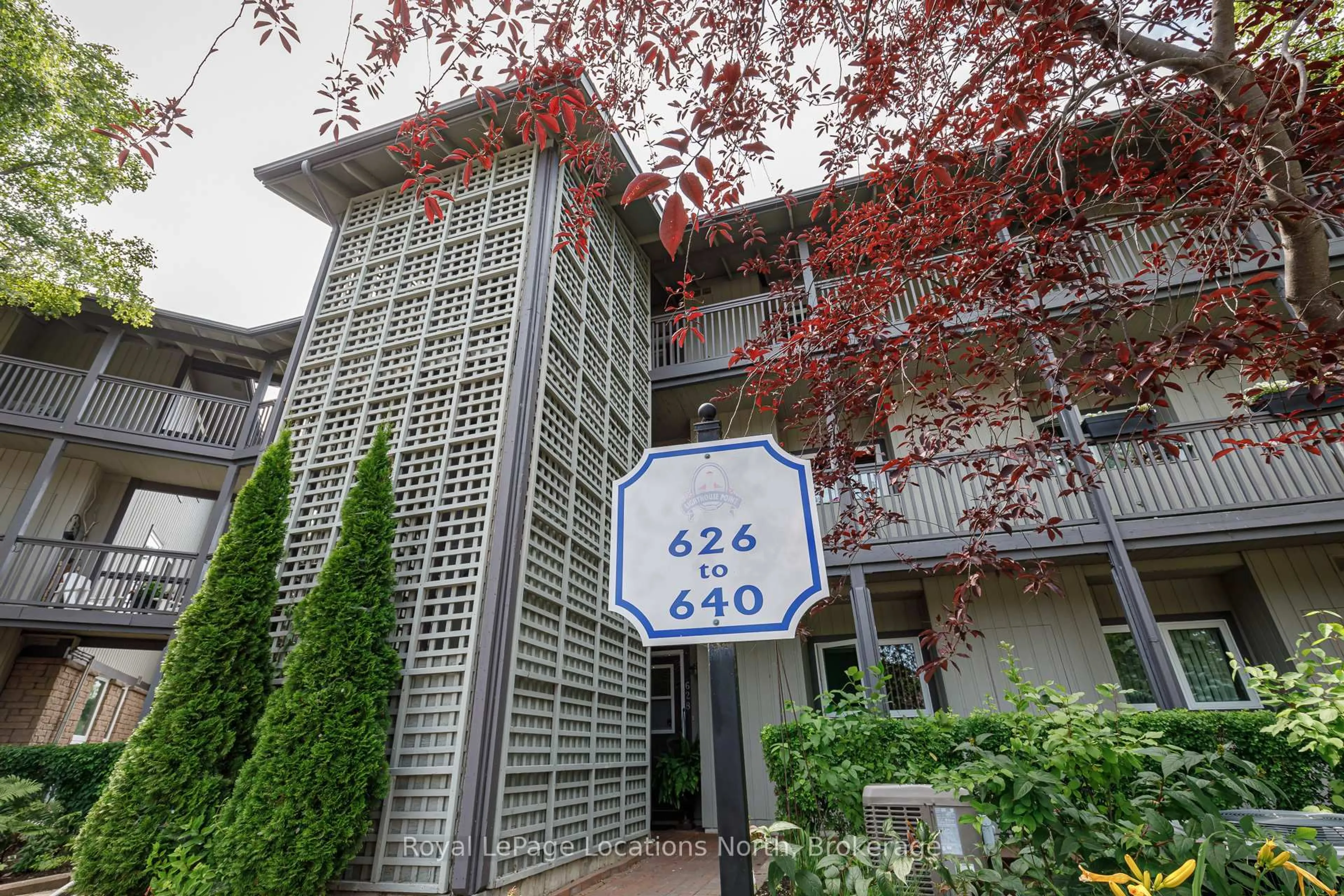 Patio, building for 638 Johnston Park Ave, Collingwood Ontario L9Y 5C7