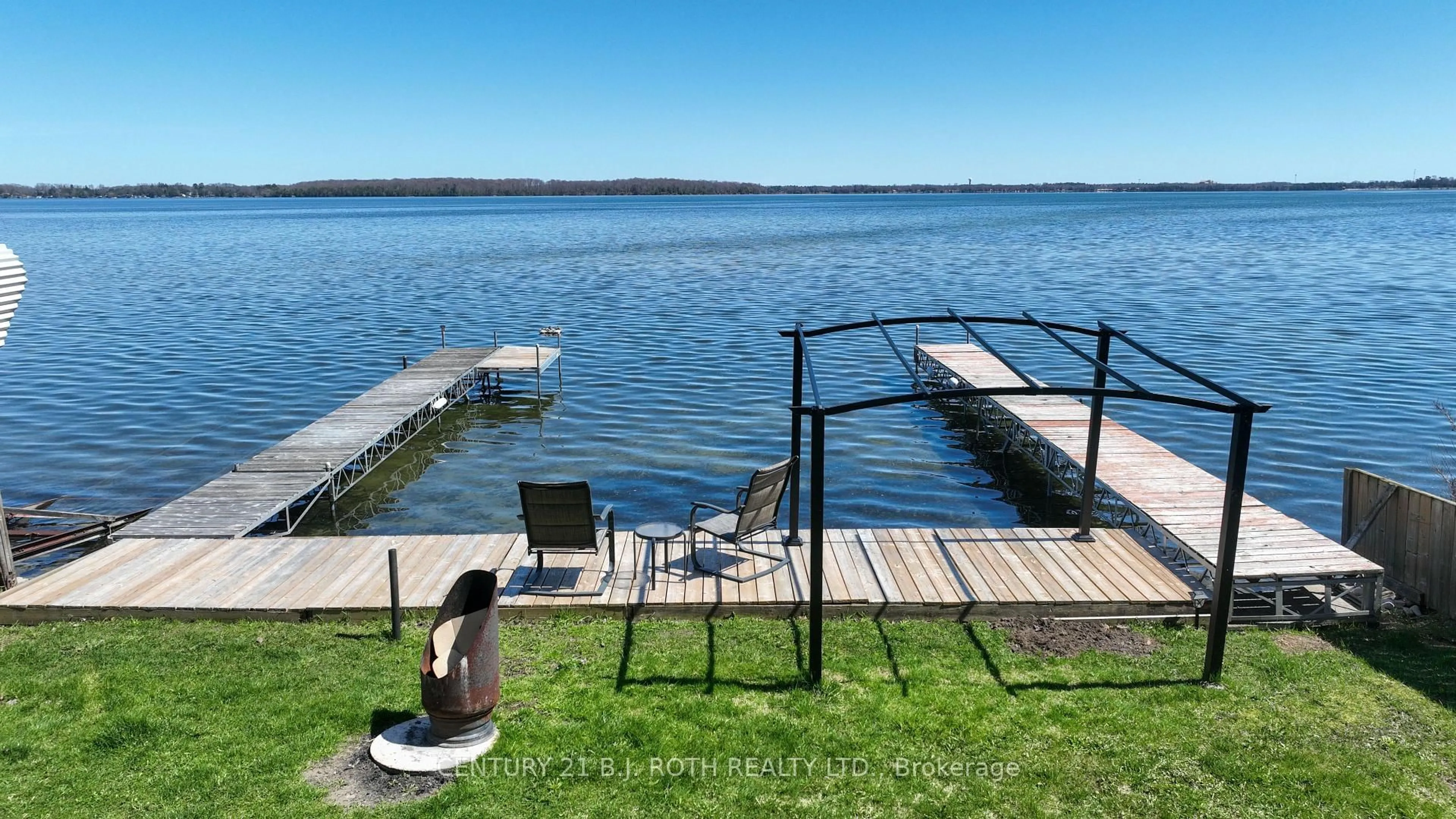 Patio, water/lake/river/ocean view for 3801 Wood Ave, Severn Ontario L3V 6H3