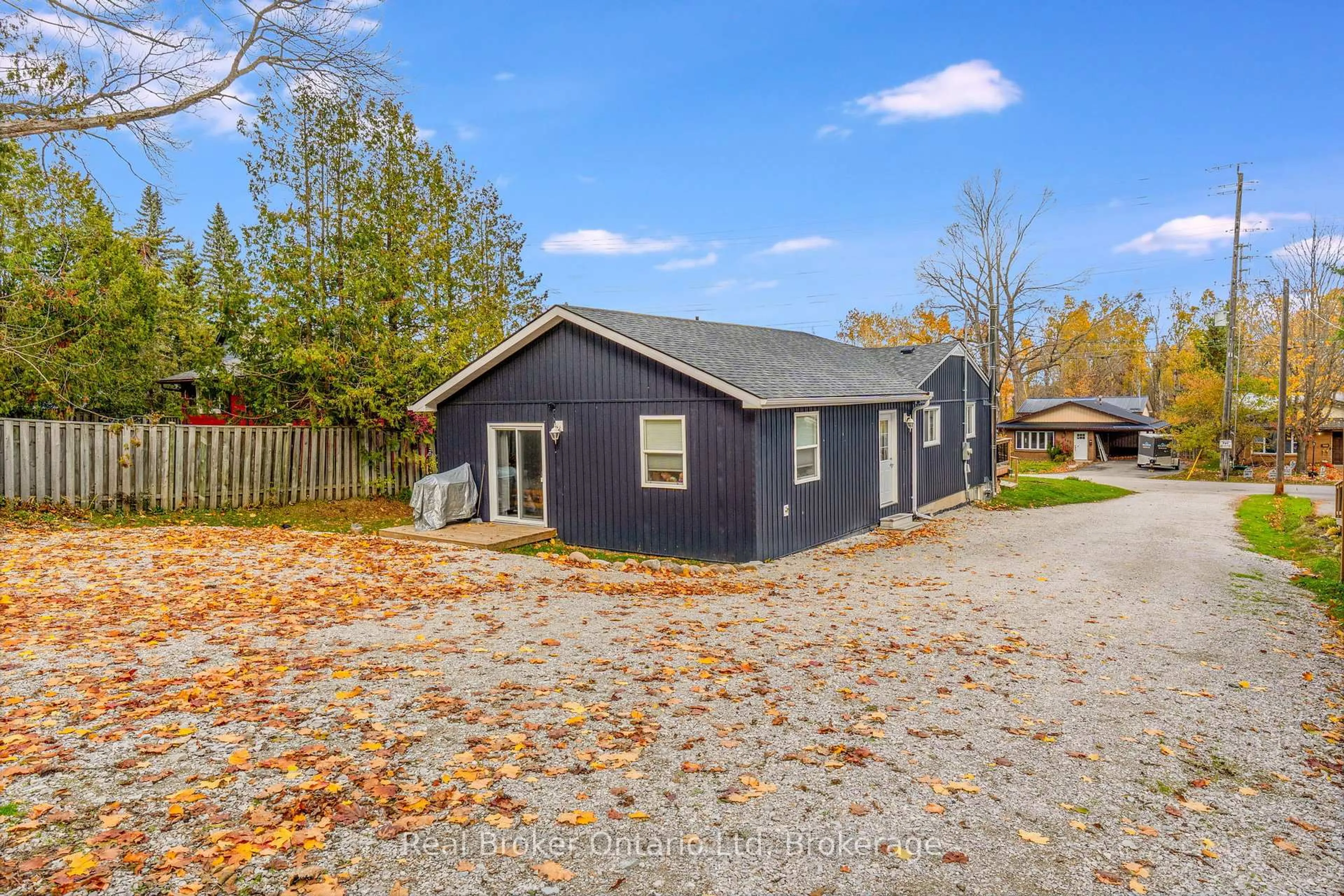 Unknown for 447 Sundial Dr, Orillia Ontario L3V 4A7