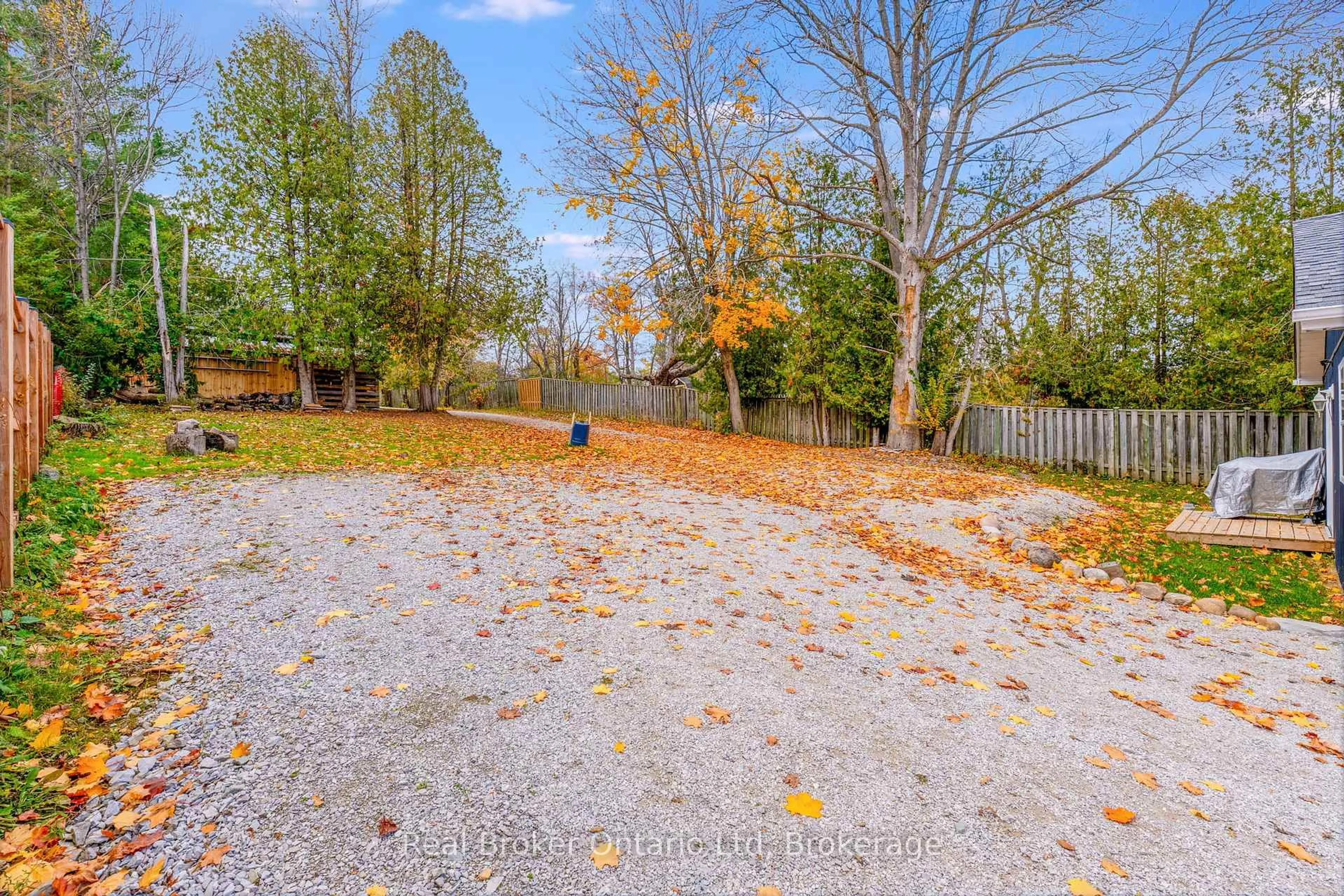 A pic from outside/outdoor area/front of a property/back of a property/a pic from drone, forest/trees view for 447 Sundial Dr, Orillia Ontario L3V 4A7
