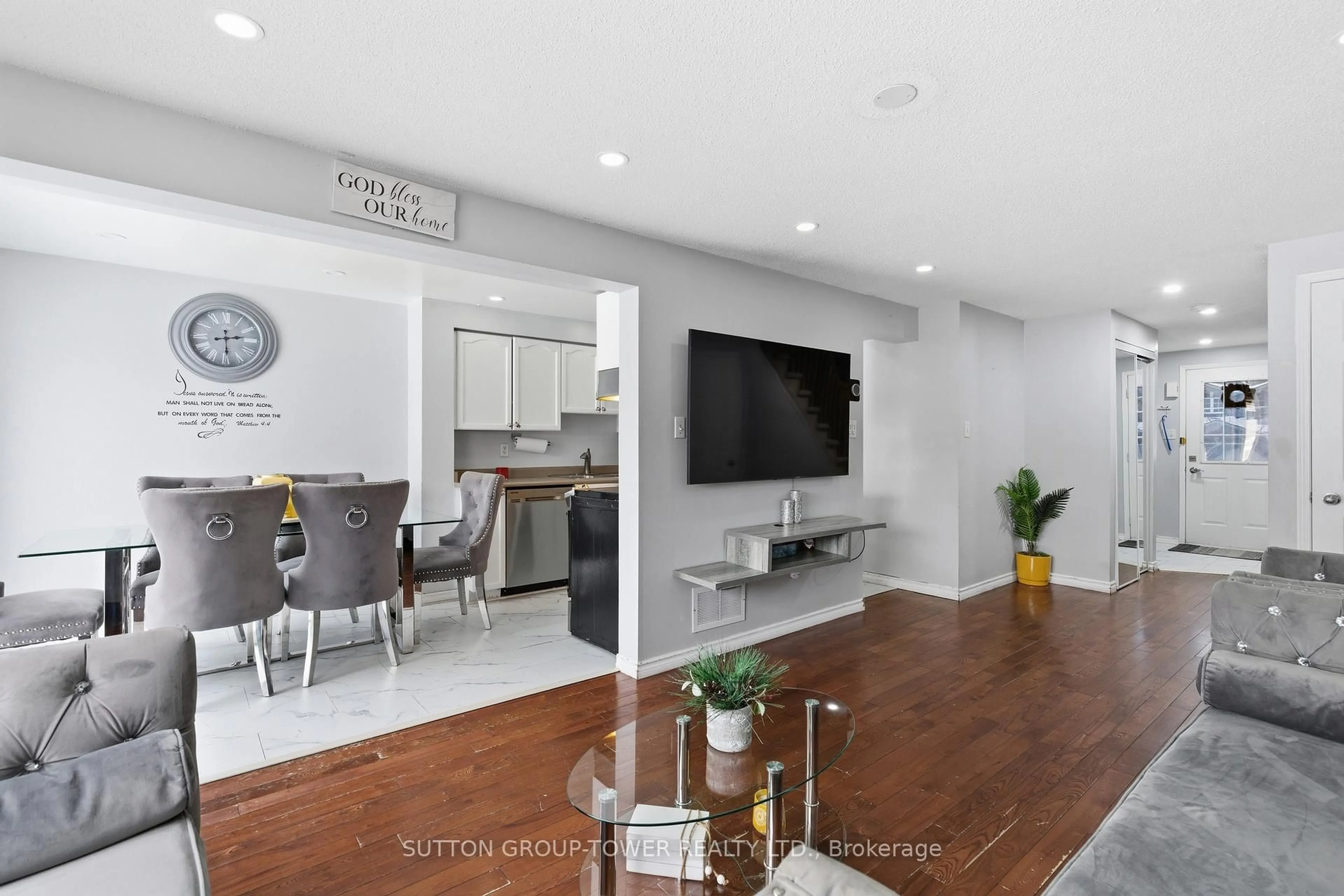 Unknown for 360 Dunsmore Lane, Barrie Ontario L4M 7B2