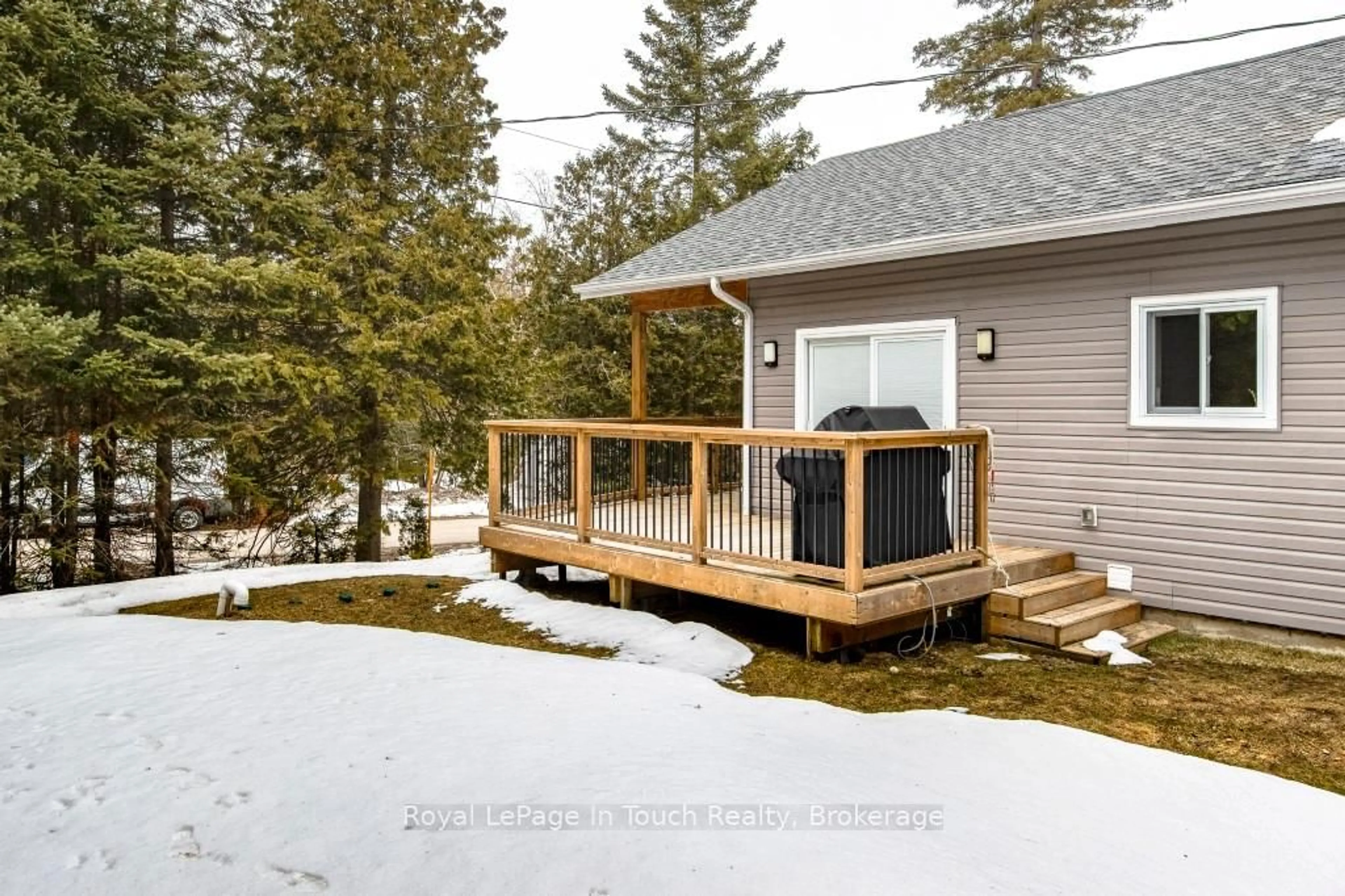 Patio, water/lake/river/ocean view for 31 Earldom Blvd, Tay Ontario L0K 1R0