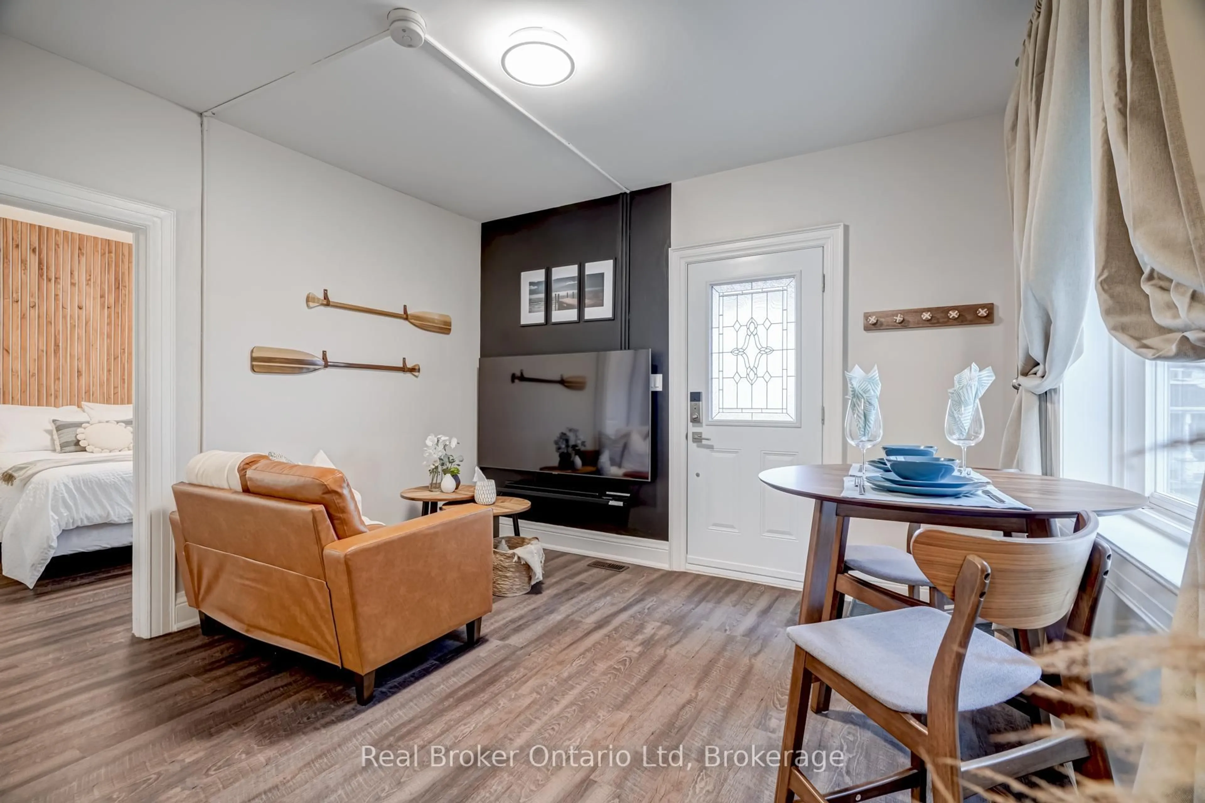 Unknown for 66 Nottawasaga St, Orillia Ontario L3V 3J4