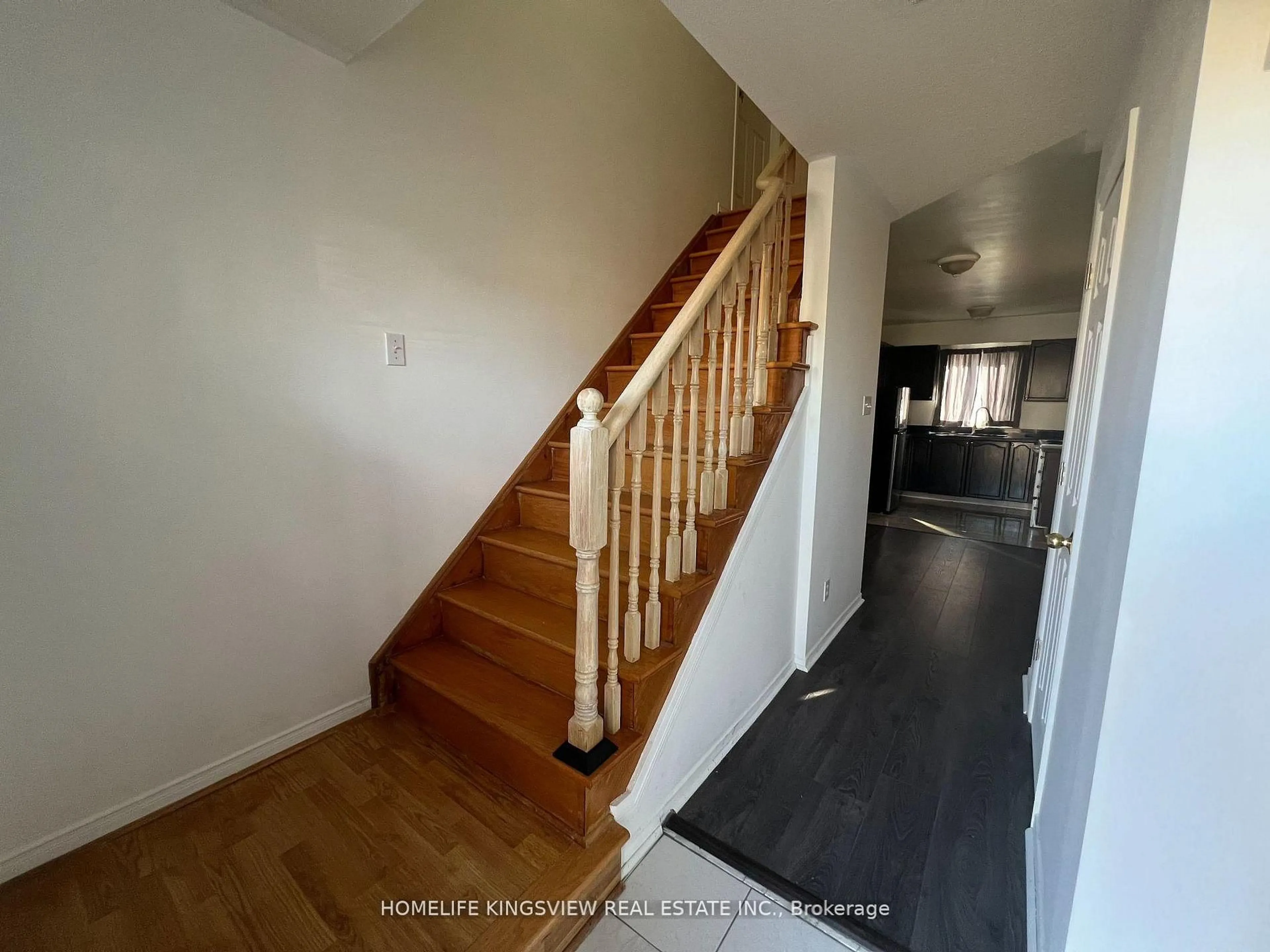 Unknown for 1 Charleson Dr, Barrie Ontario L4N 8N5