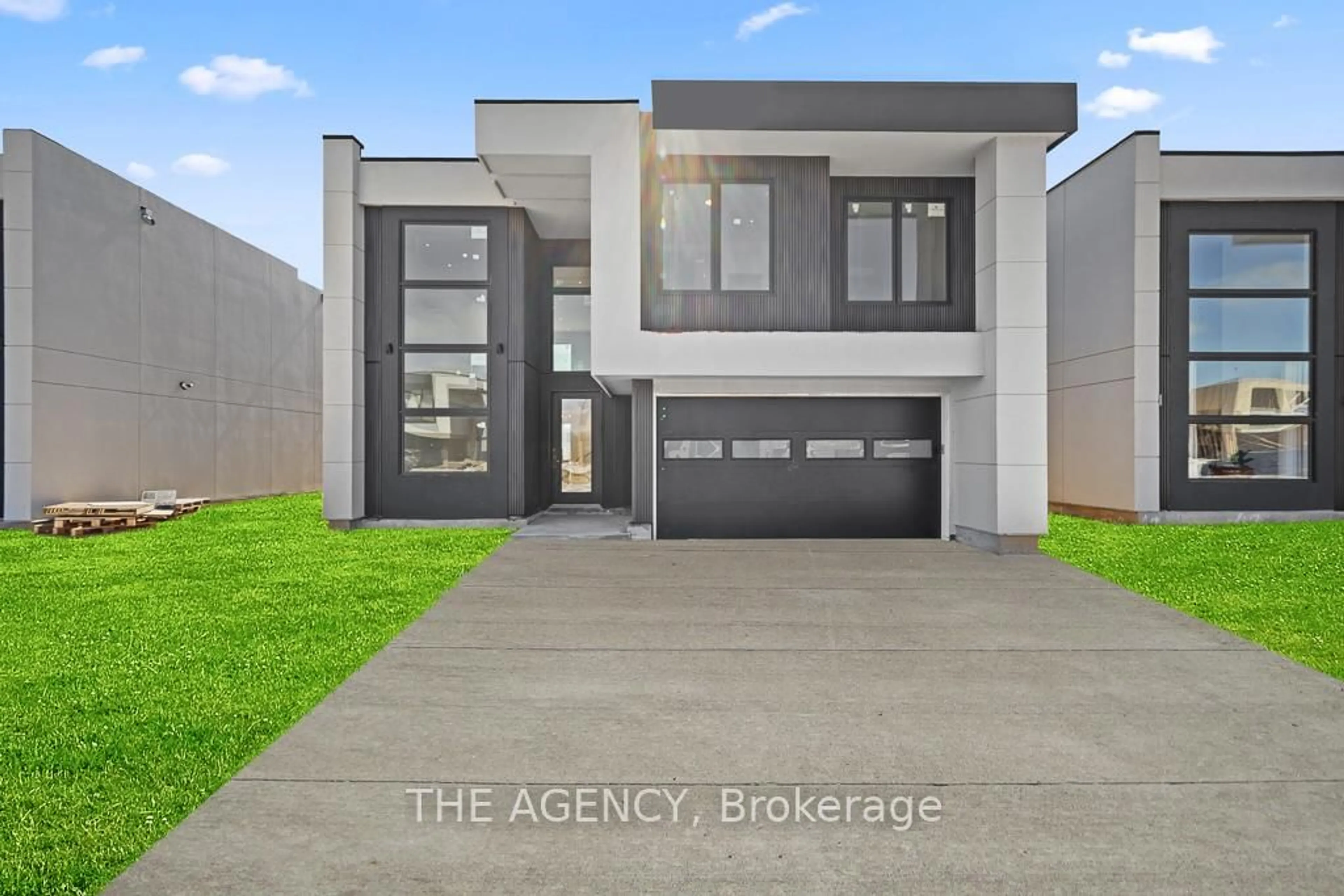 Home with brick exterior material, street for 3714 Quayside Dr, Severn Ontario L3V 6H3