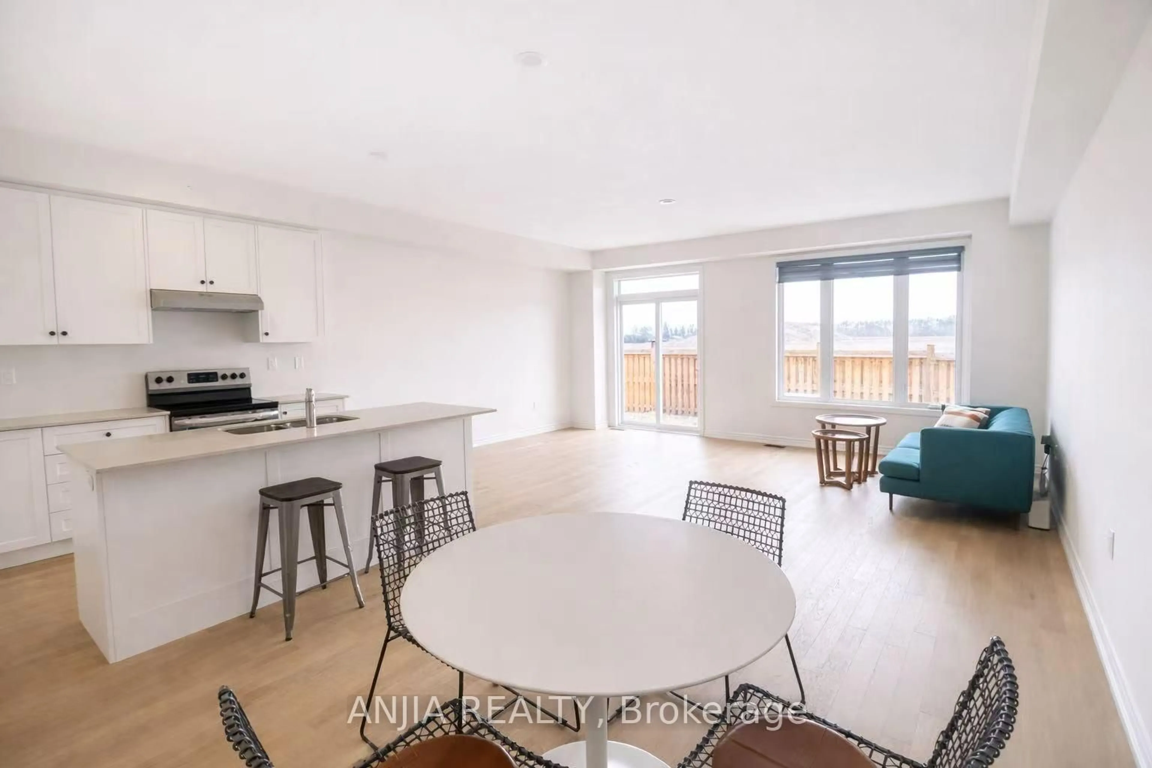 Unknown for 65 Greer St, Barrie Ontario L9J 0R5