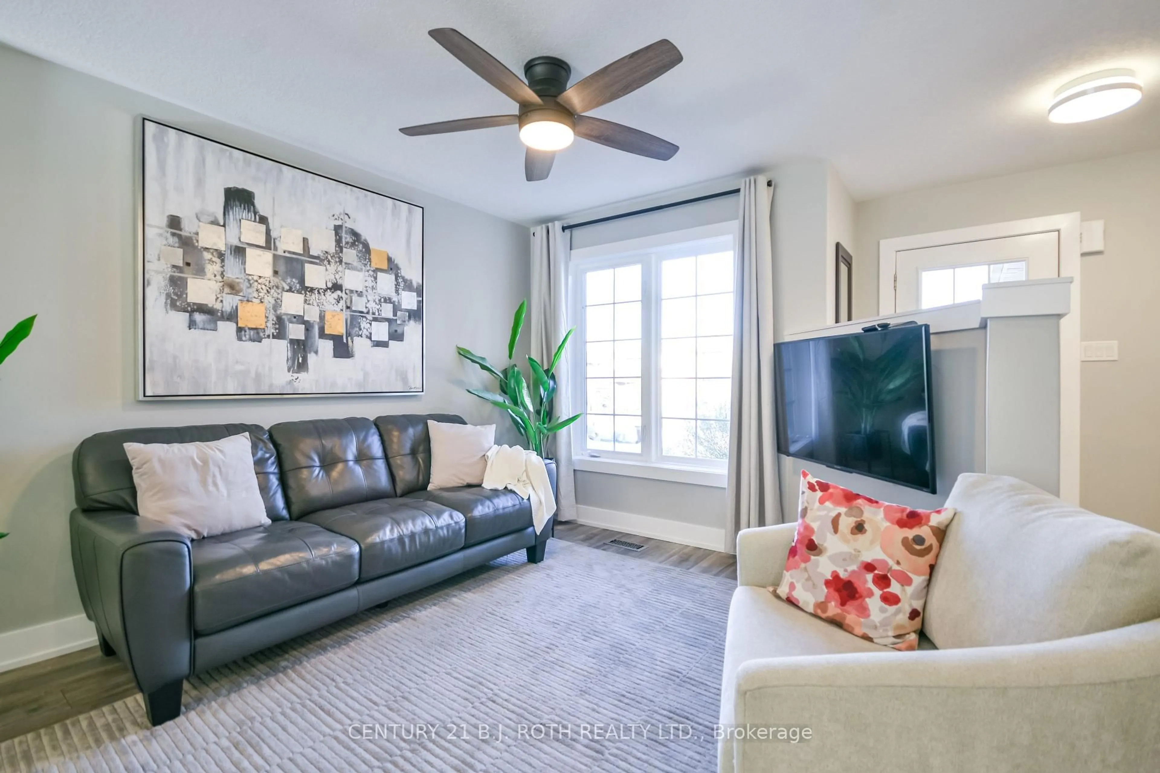 Living room with furniture, unknown for 27 Claire Dr, Barrie Ontario L4N 5Y1