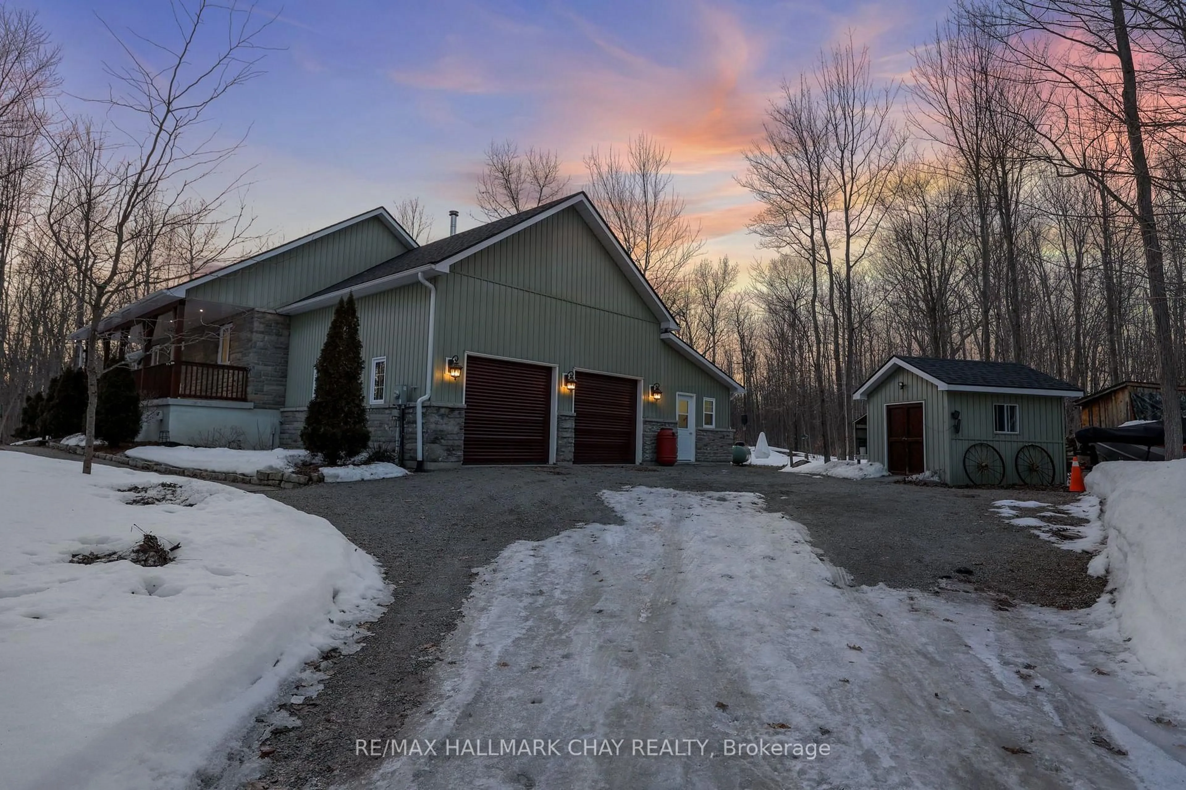 A pic from outside/outdoor area/front of a property/back of a property/a pic from drone, unknown for 100 Gerhardt Rd, Tay Ontario L0K 2C0