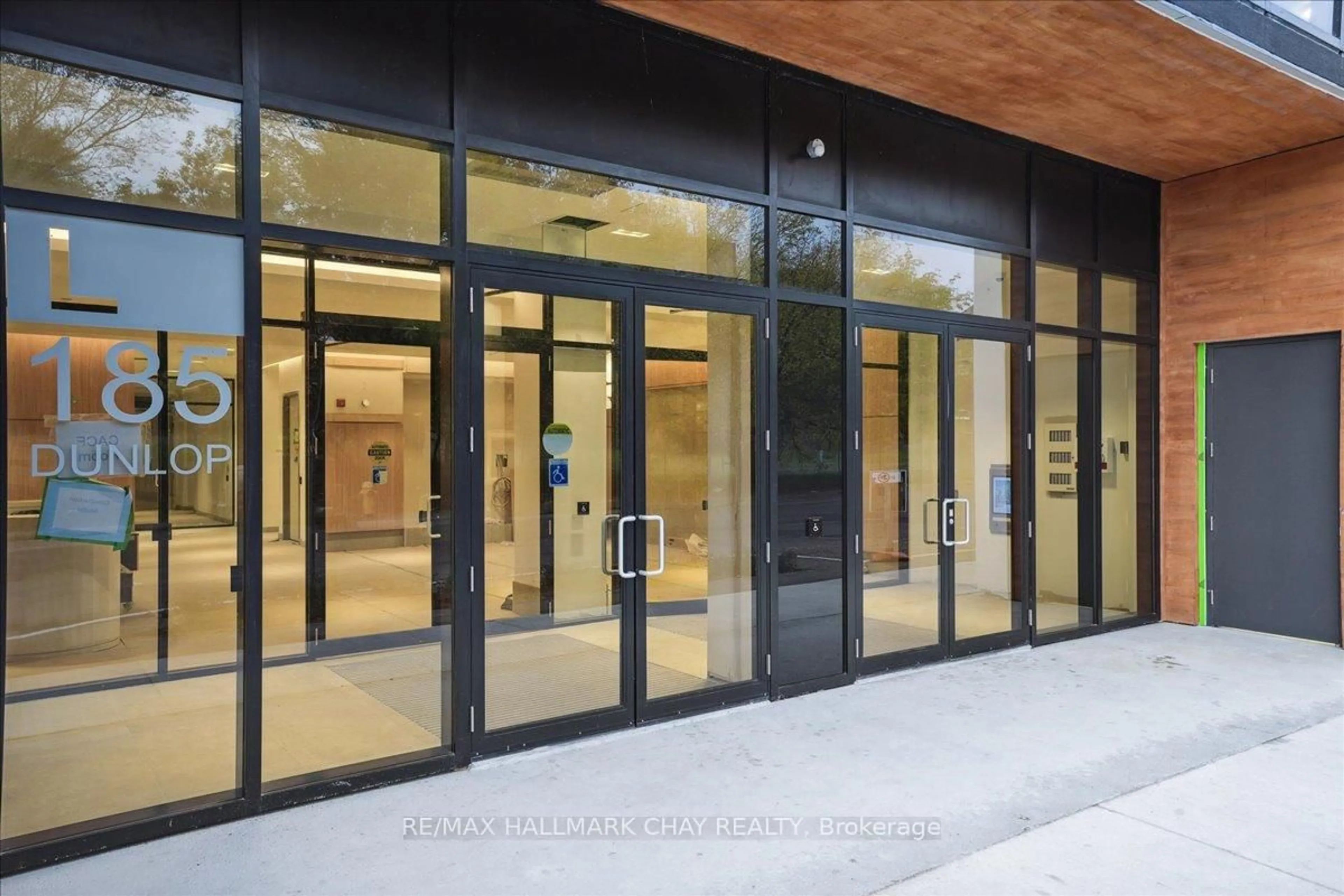 Indoor foyer for 185 Dunlop St #803, Barrie Ontario L4M 0M7