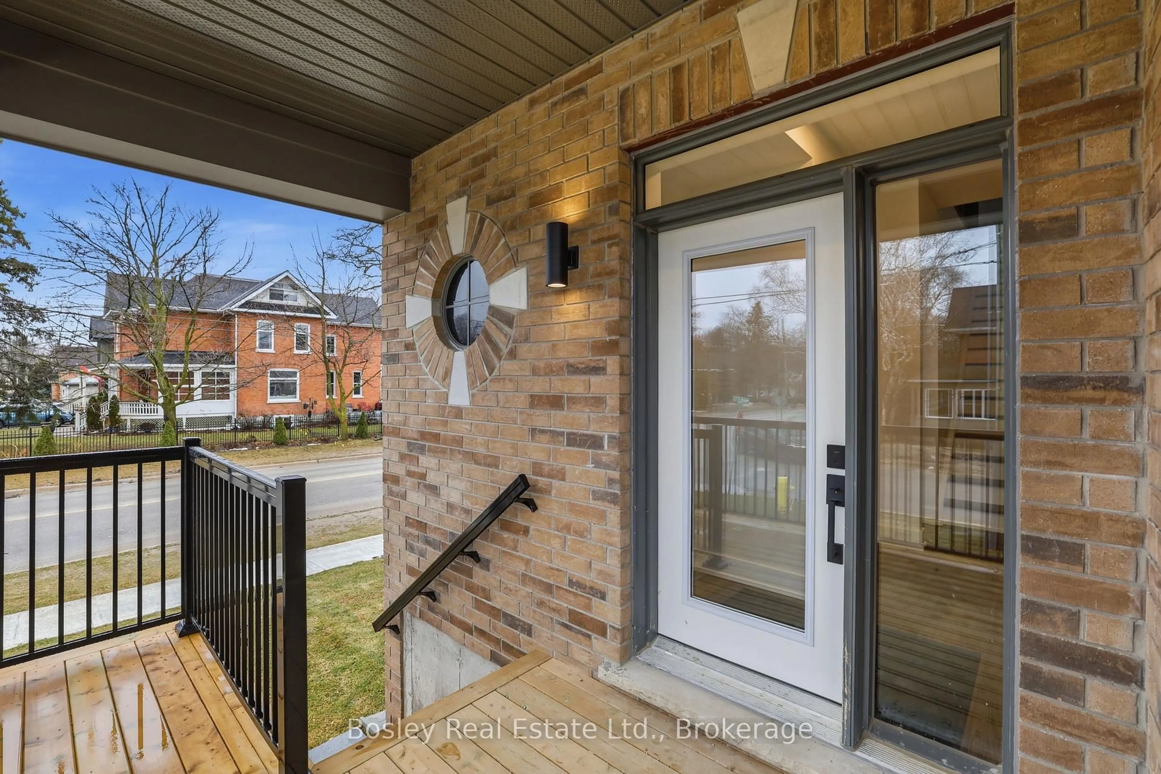 Unknown for 125 Sixth St, Collingwood Ontario L9Y 5V1