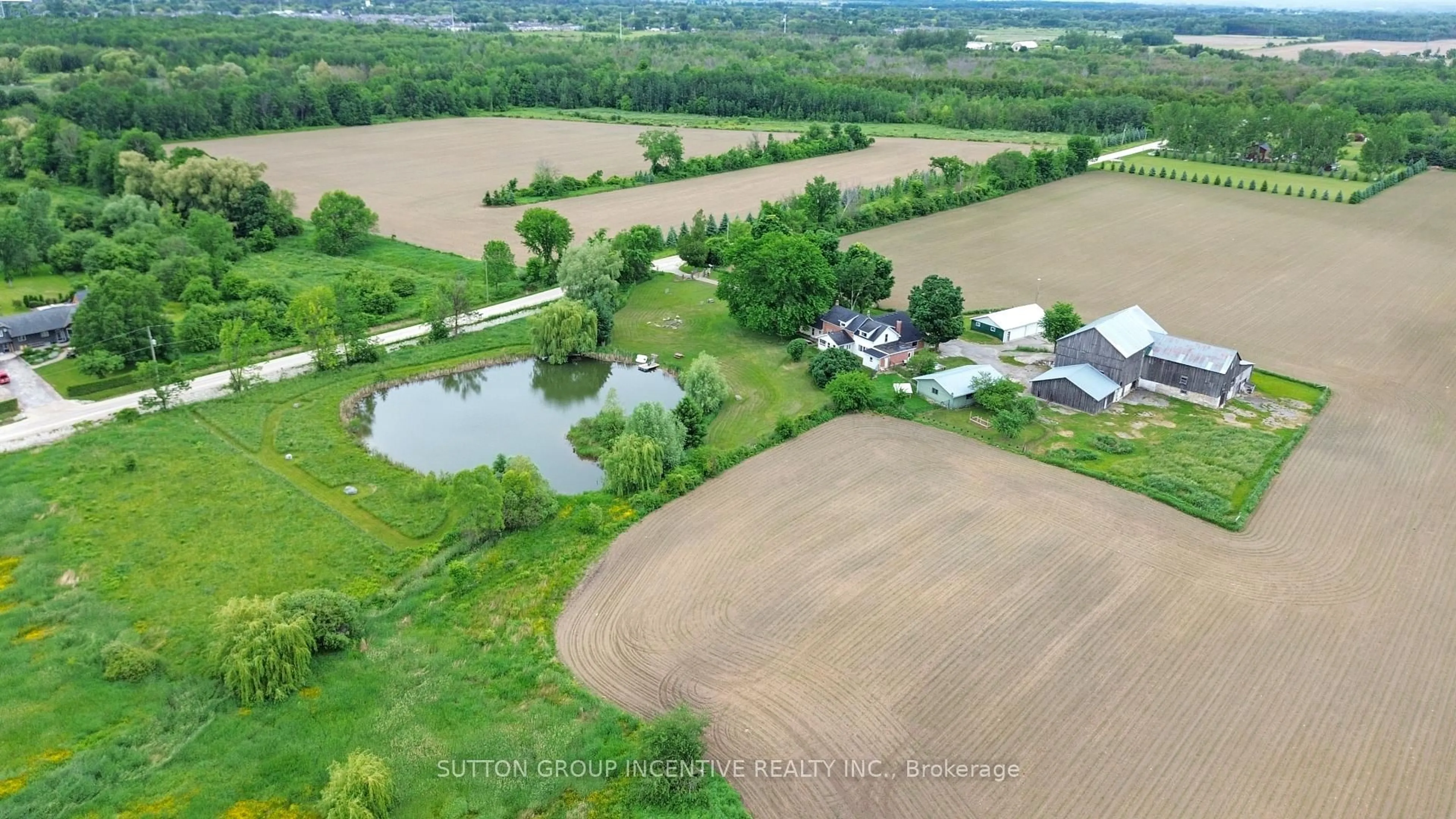 A pic from outside/outdoor area/front of a property/back of a property/a pic from drone, water/lake/river/ocean view for 6511 21/22 Nottawasaga Sdrd, Clearview Ontario L0M 1S0