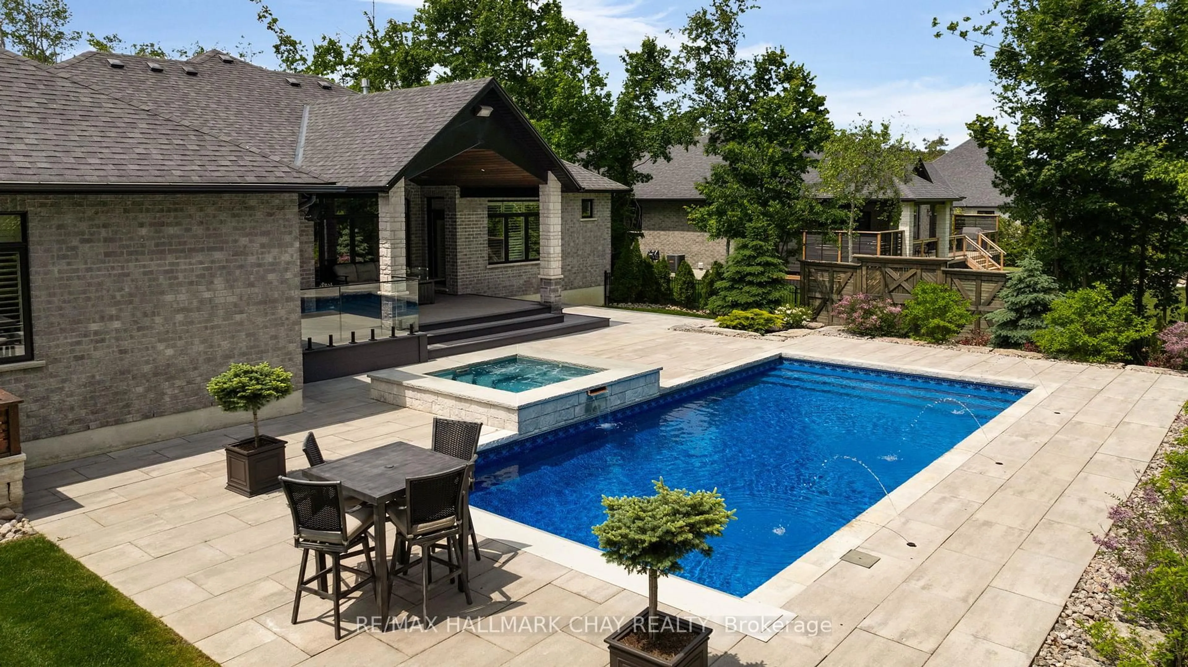 Pool for 7 Byers St, Springwater Ontario L9X 2A3