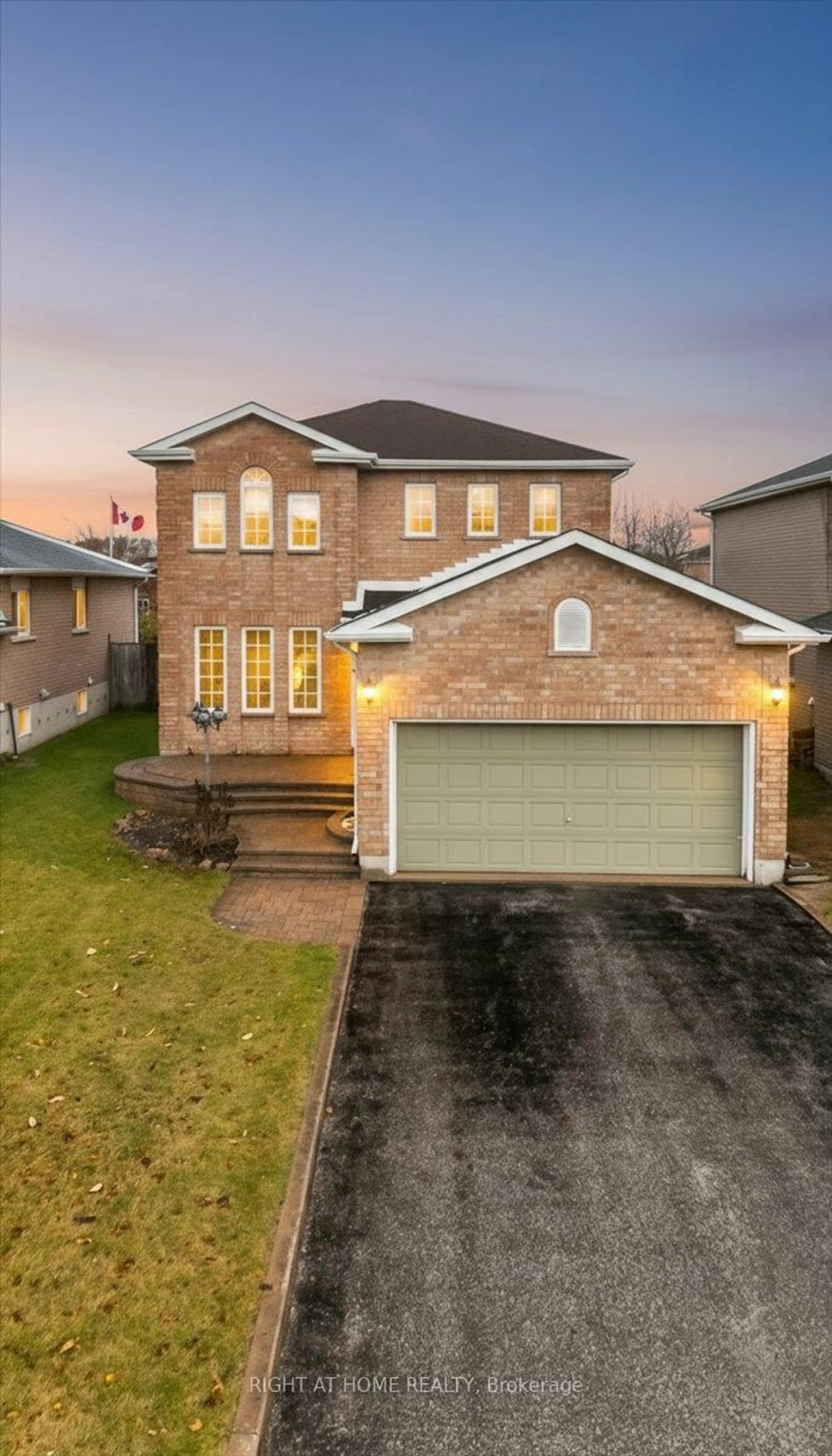 Home with brick exterior material, street for 7 Michael Cres, Barrie Ontario L4M 6Y9