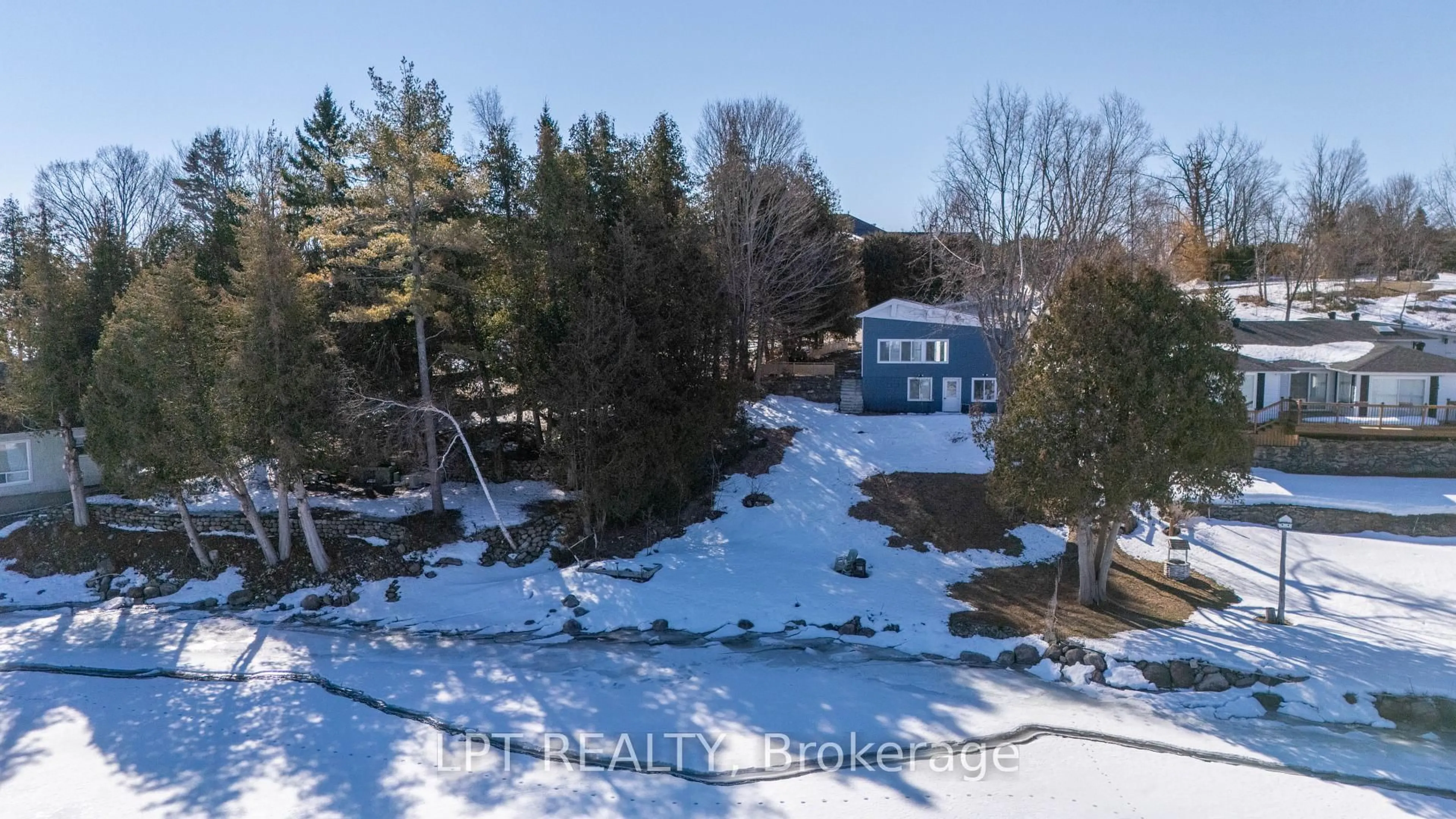 A pic from outside/outdoor area/front of a property/back of a property/a pic from drone, water/lake/river/ocean view for 47 Moon Point Dr, Oro-Medonte Ontario L3V 0R8