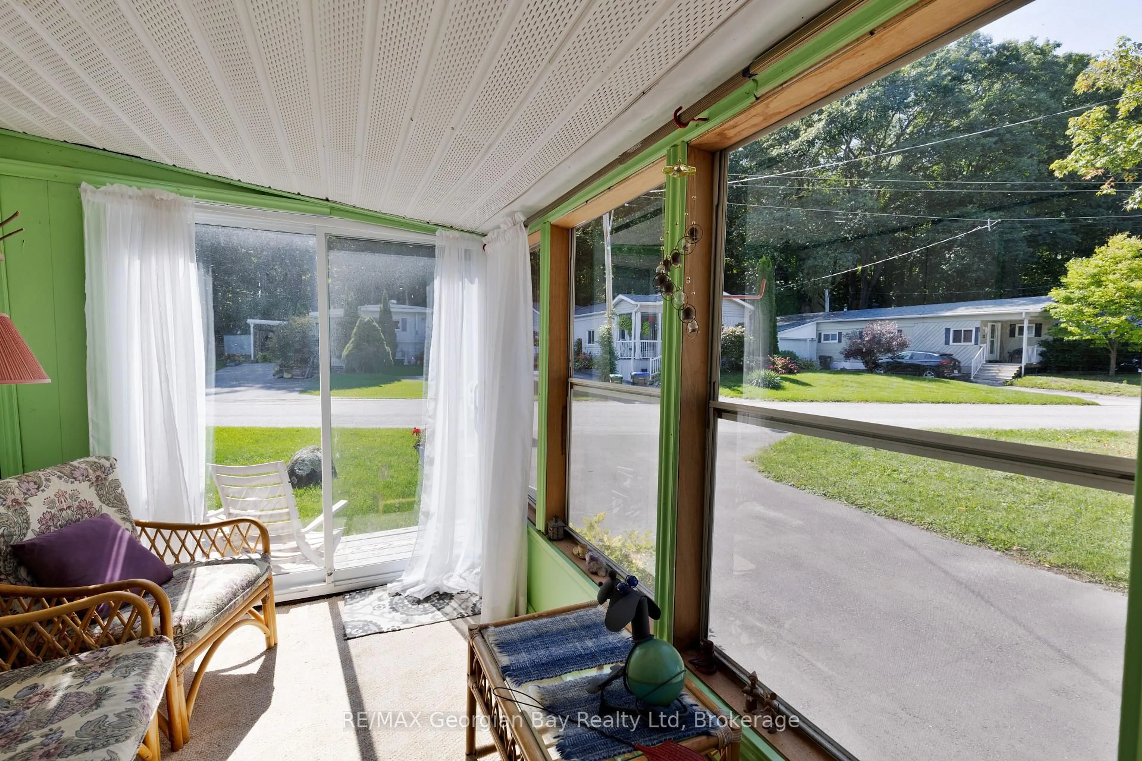 Patio, unknown for 525 Midland Point Rd #49, Midland Ontario L4R 5G9