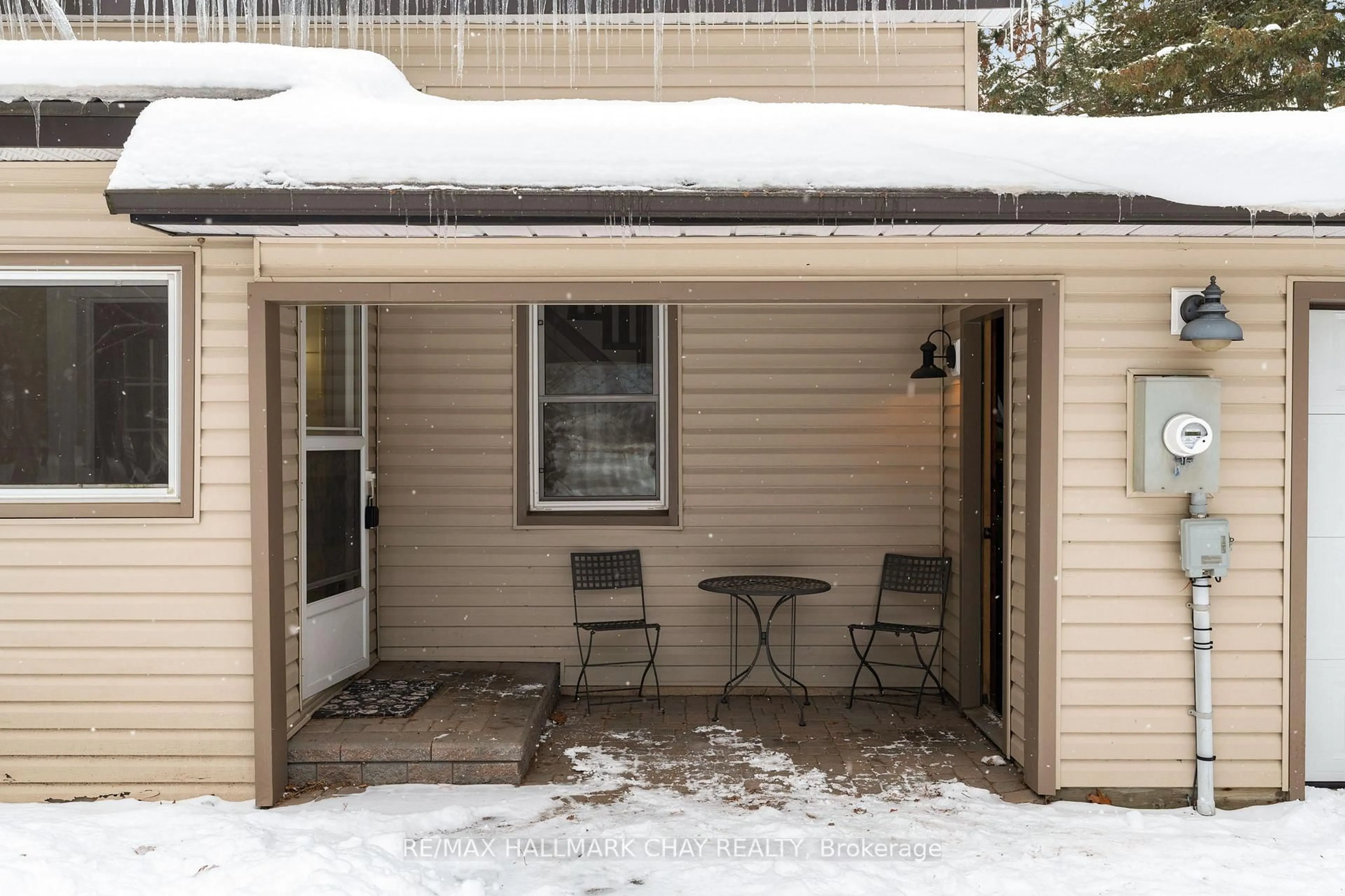Patio, unknown for 3324 Penetanguishene Rd, Oro-Medonte Ontario L4M 4Y8