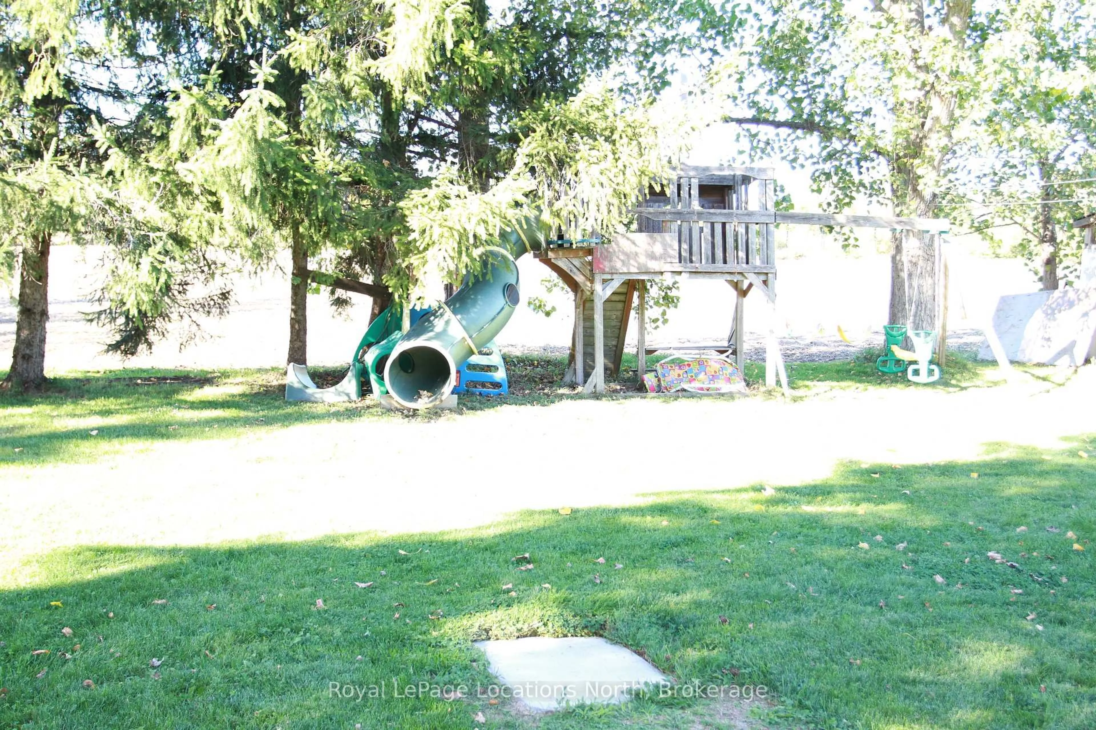 Patio, unknown for 1539 6 Concession, Clearview Ontario L0M 1S0