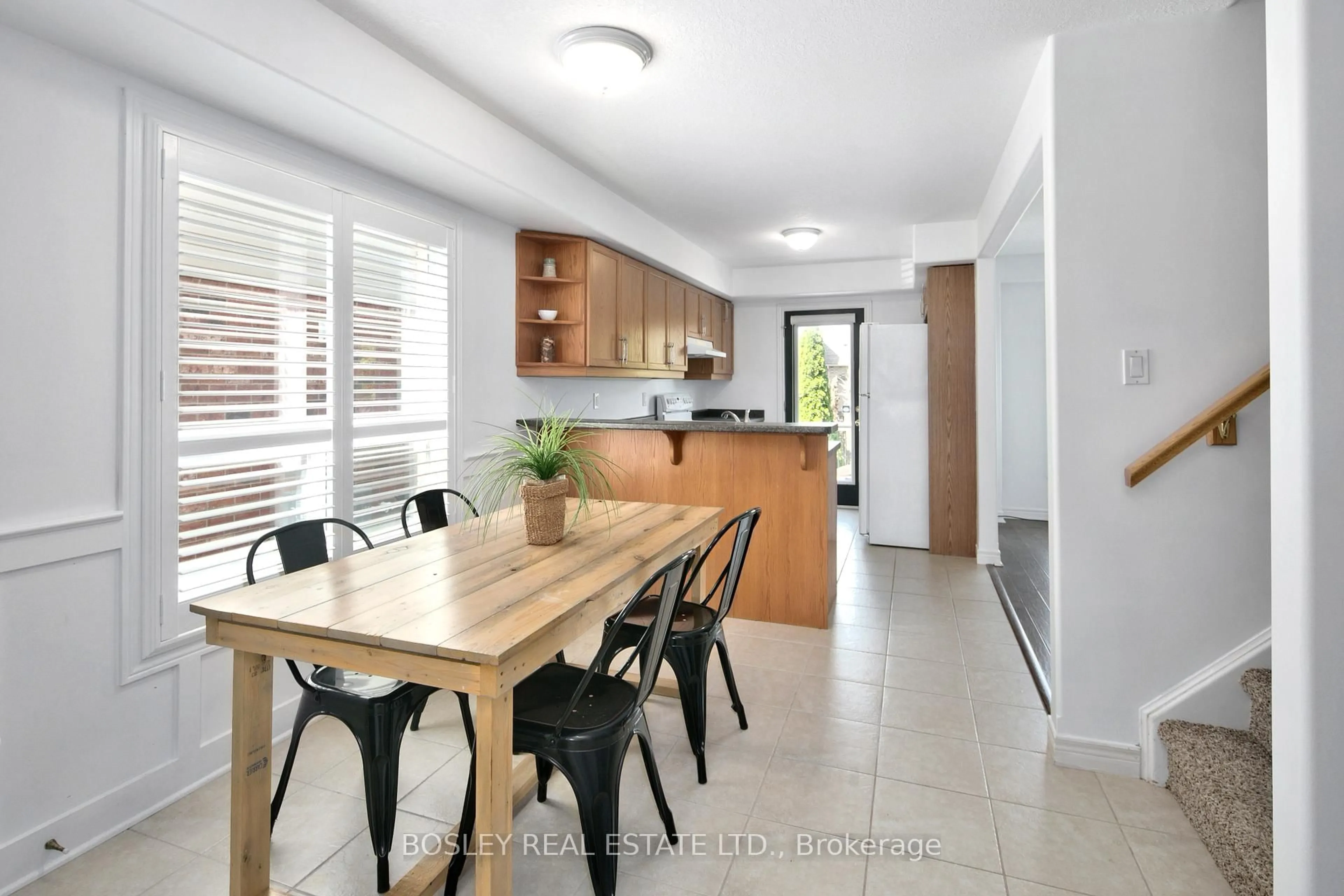 Unknown for 52 Barr St, Collingwood Ontario L9Y 0E6