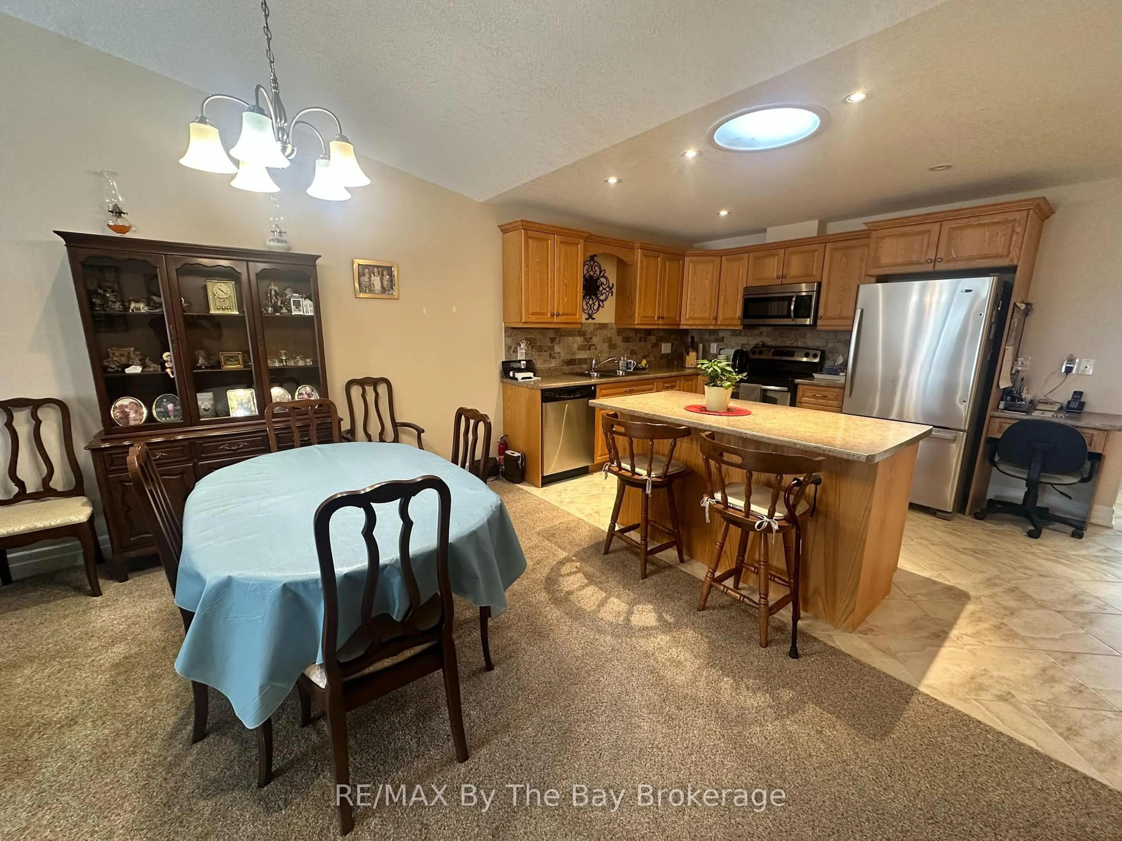 Unknown for 35 Garden Grove Cres, Wasaga Beach Ontario L9Z 0E6