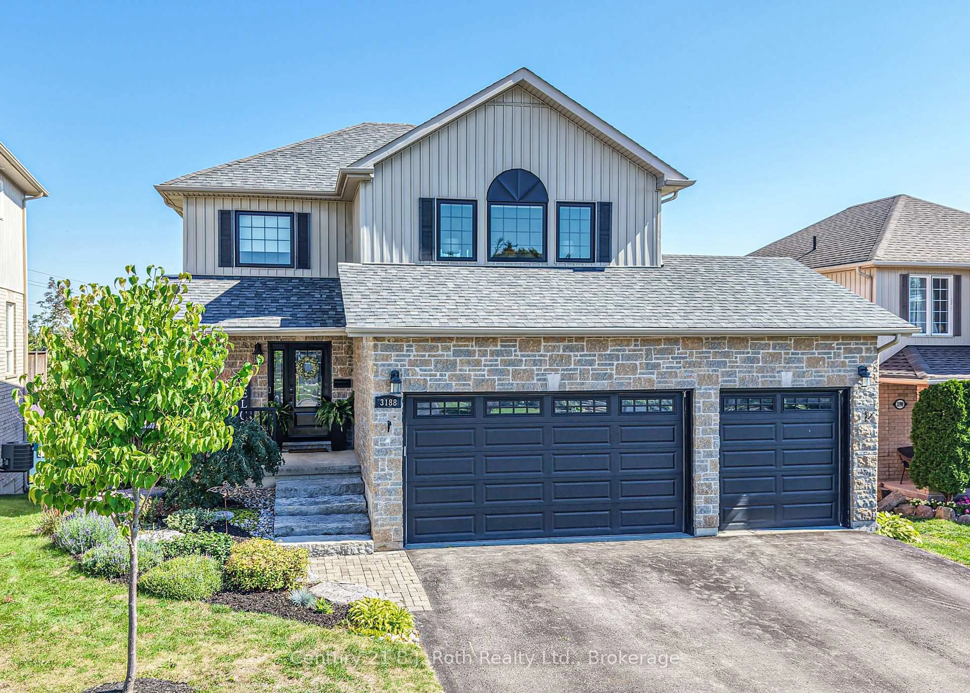 Home with brick exterior material, street for 3188 Bass Lake Sdrd, Orillia Ontario L3V 7Y5