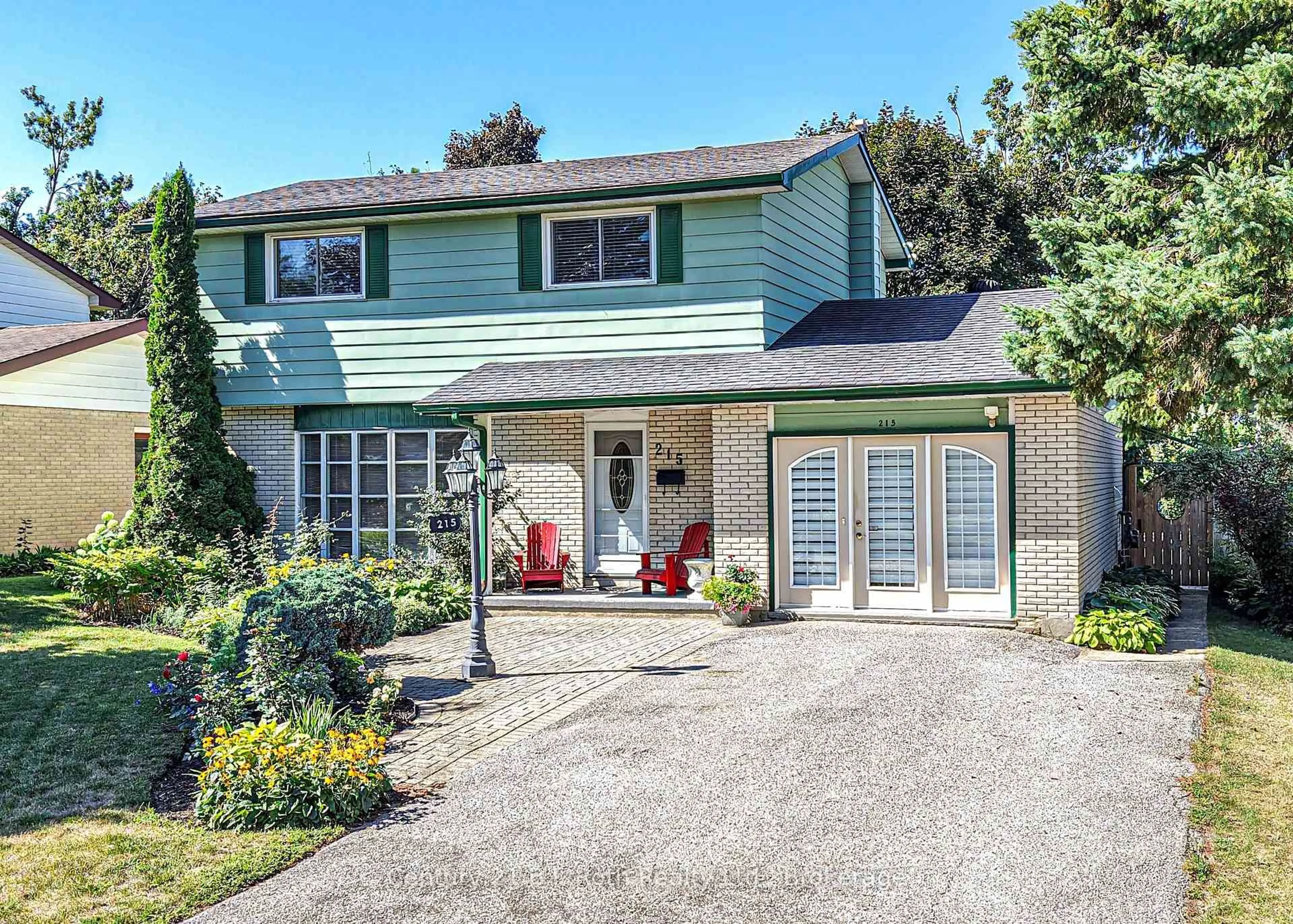 Unknown for 215 Park St, Orillia Ontario L3V 5V7