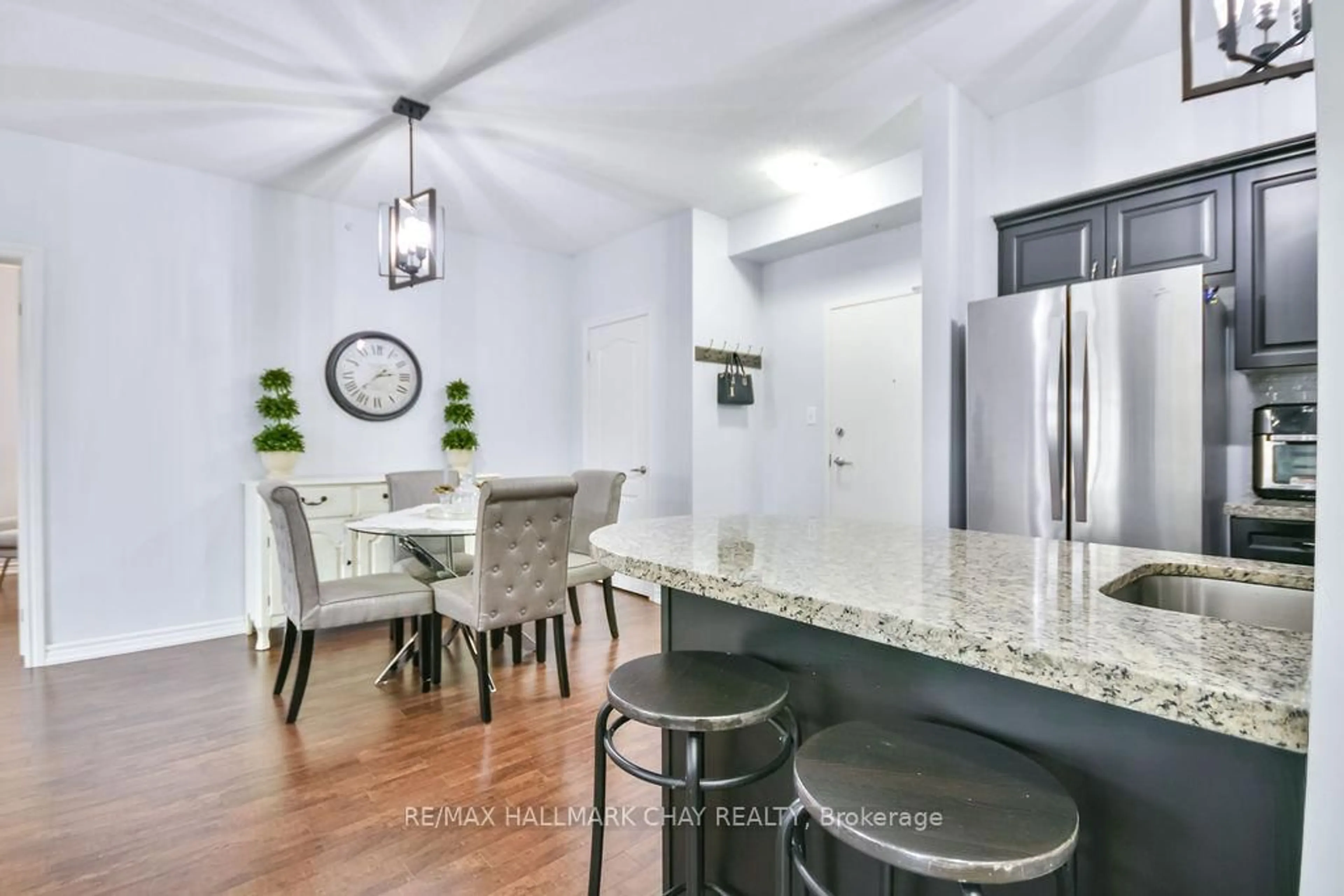 Open concept kitchen, ceramic/tile floor for 43 Ferndale Dr #207, Barrie Ontario L4N 5W6