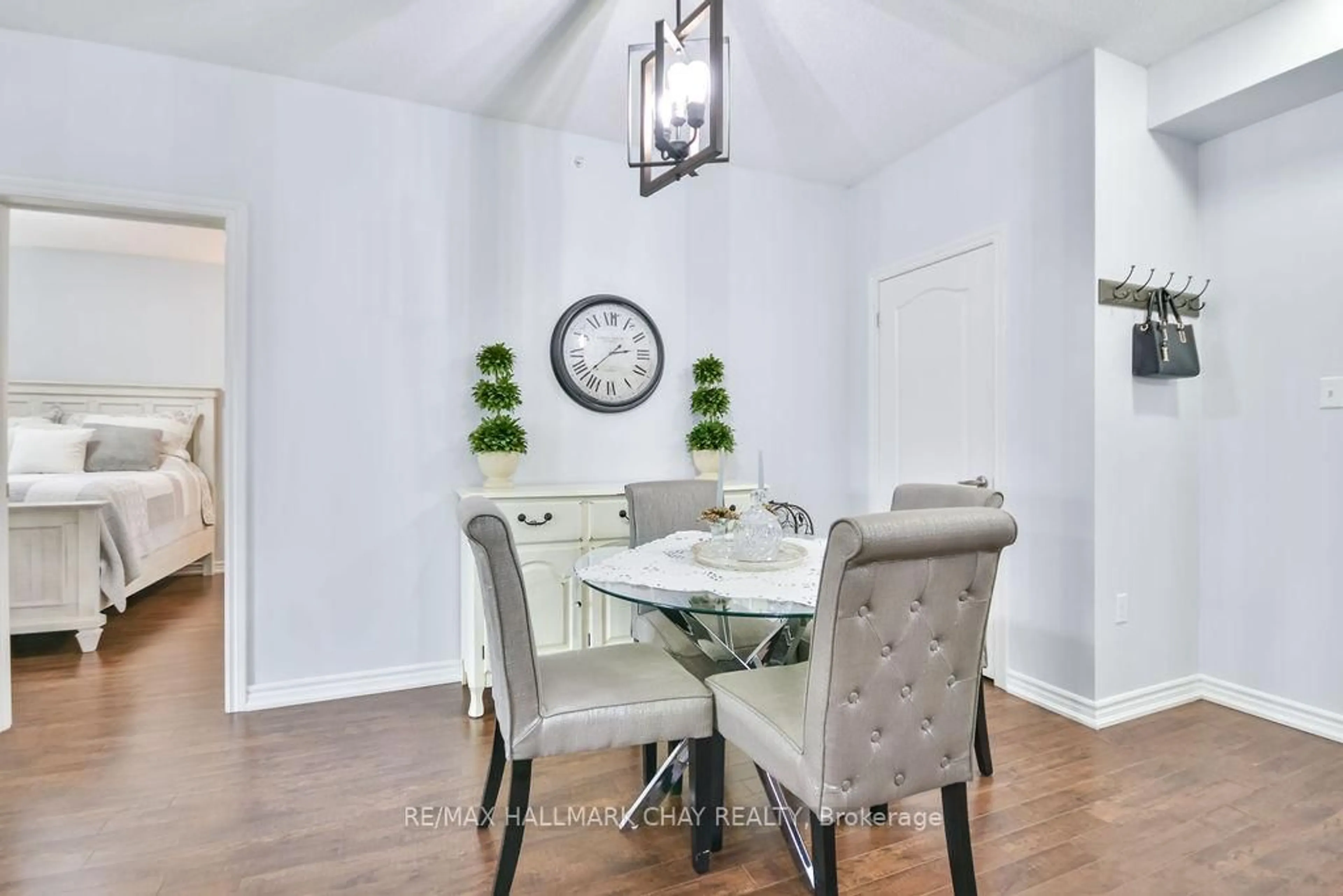 Dining room, unknown for 43 Ferndale Dr #207, Barrie Ontario L4N 5W6