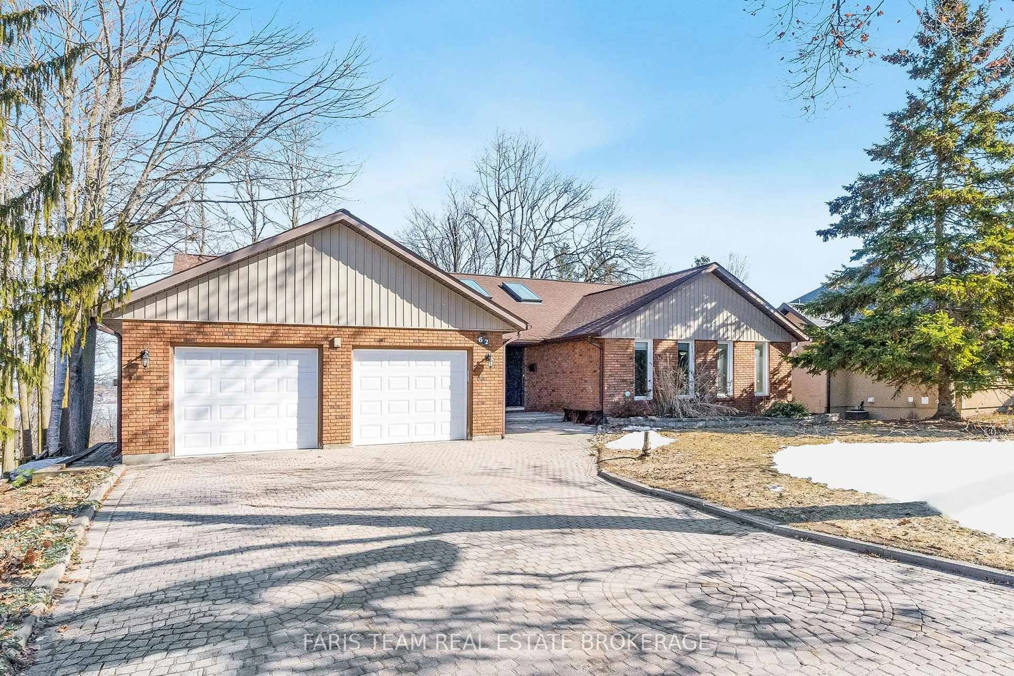 Home with brick exterior material, street for 62 Woodcrest Rd, Barrie Ontario L4N 2V5