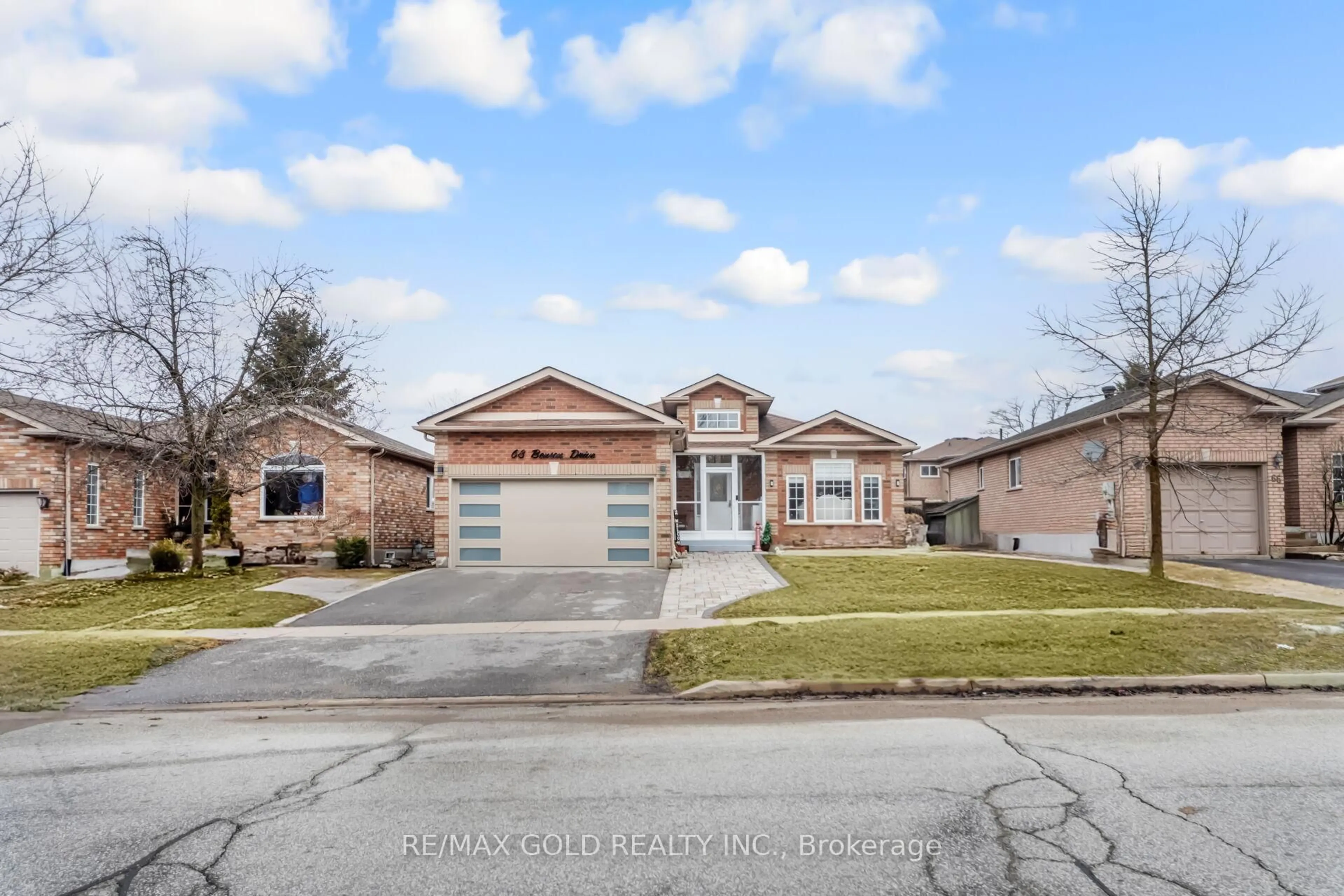 Home with brick exterior material, street for 68 Benson Dr, Barrie Ontario L4N 7Y2