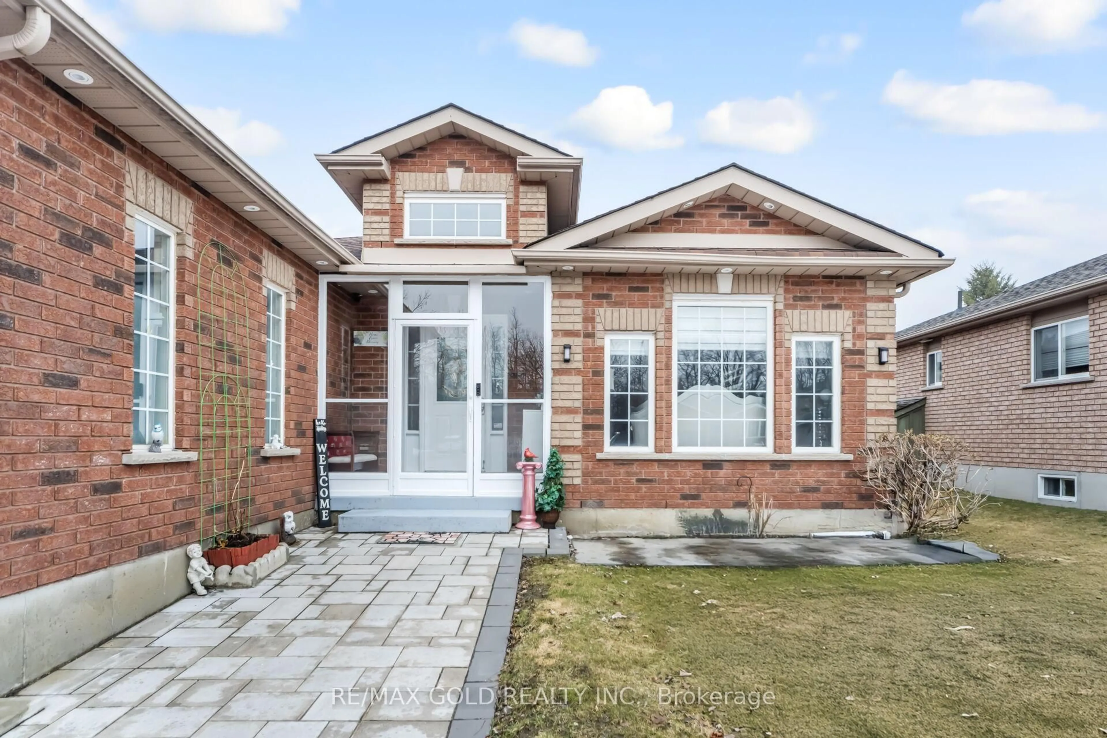 Home with brick exterior material, street for 68 Benson Dr, Barrie Ontario L4N 7Y2