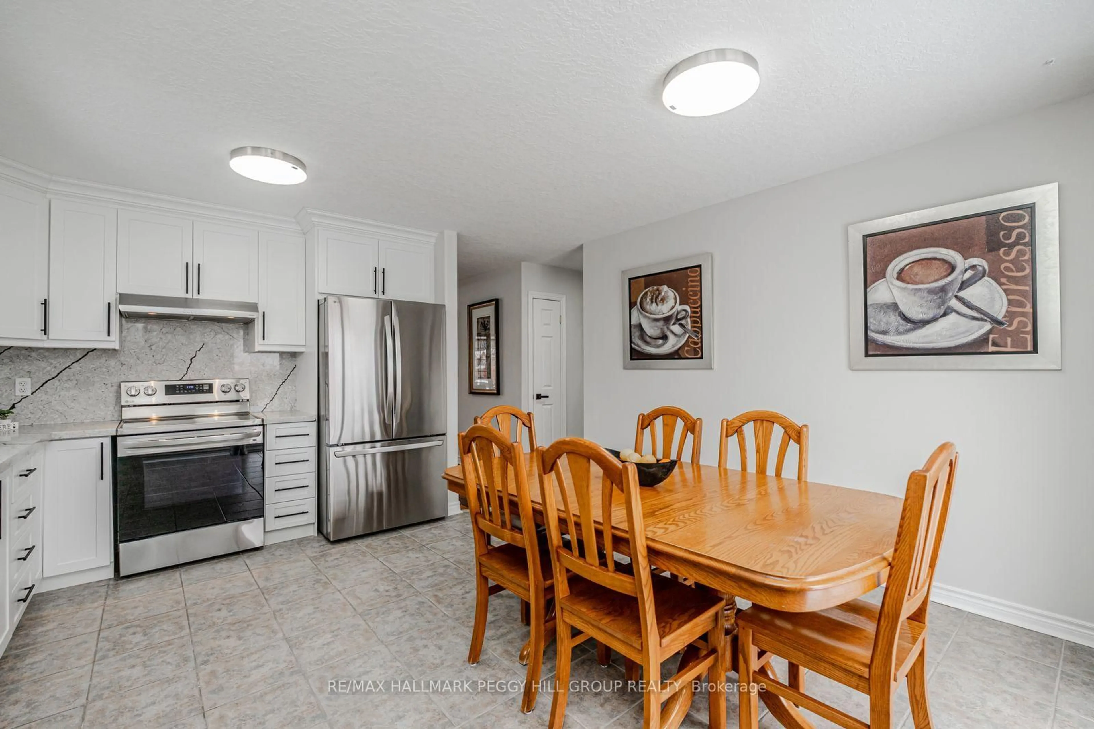 Dining room, unknown for 121 Sovereign's Gate, Barrie Ontario L4N 0Y9