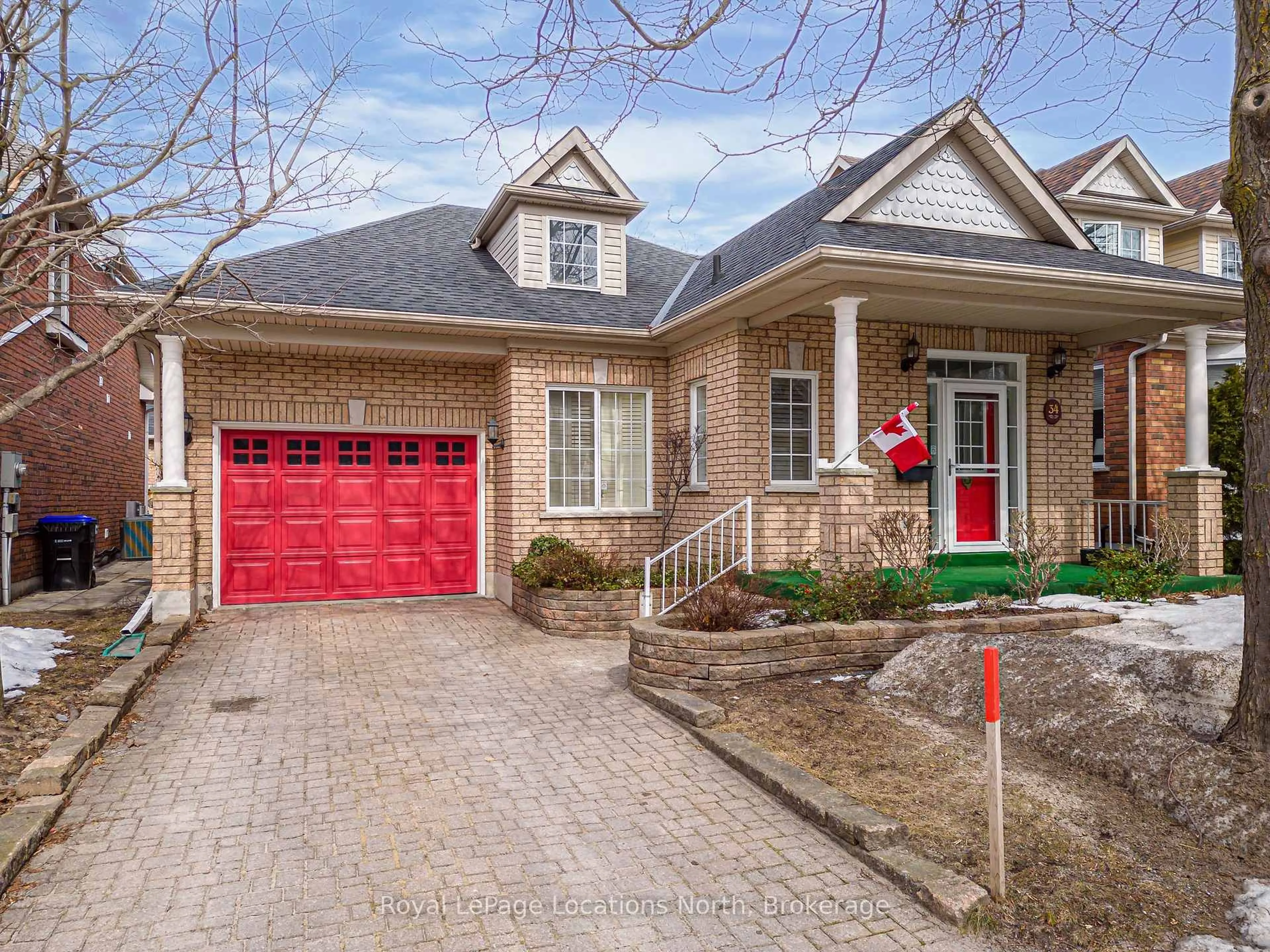 Home with brick exterior material, street for 34 Callary Cres, Collingwood Ontario L9Y 4Y1