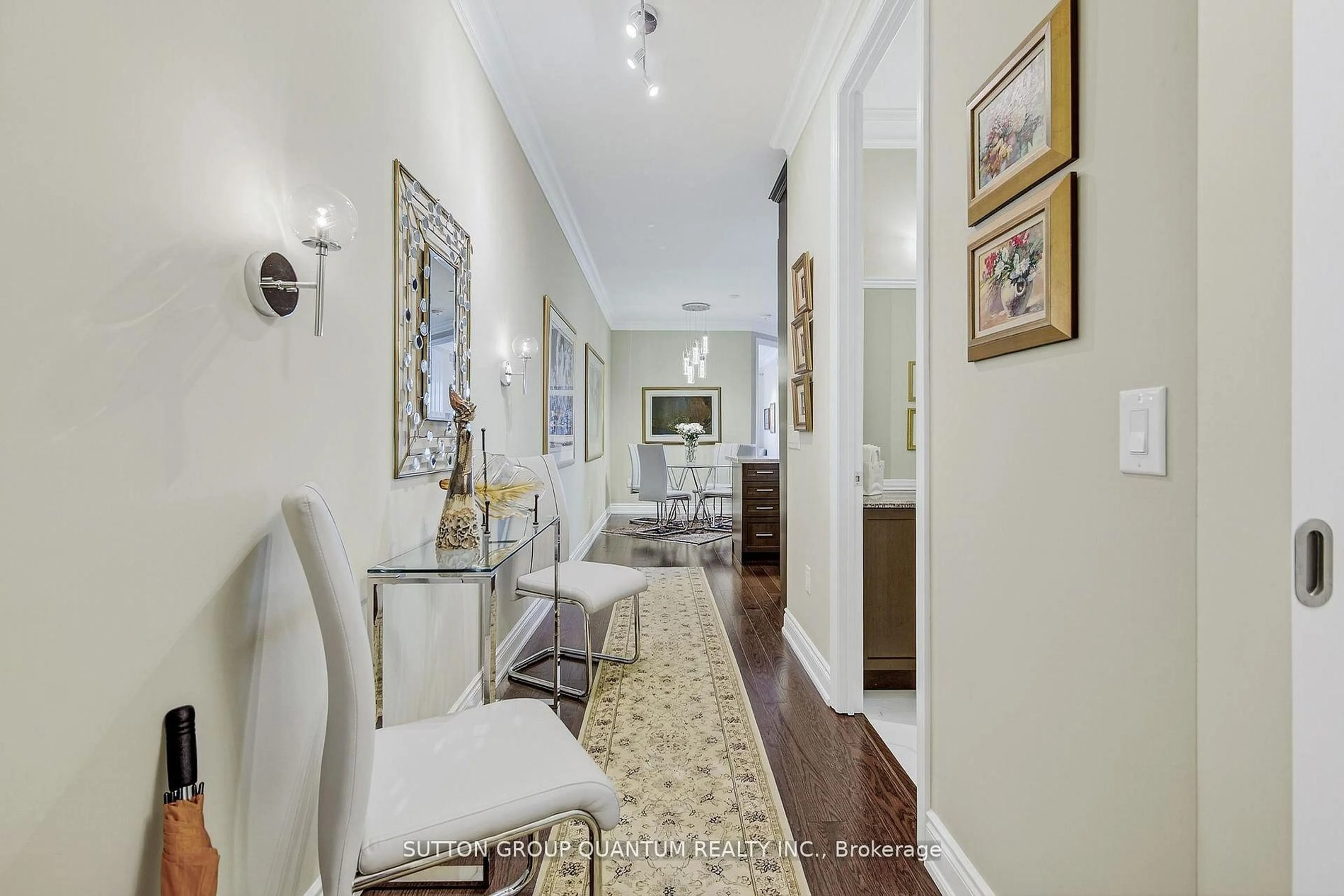 Indoor entryway for 90 Orchard Point Rd #606, Orillia Ontario L3V 8K4