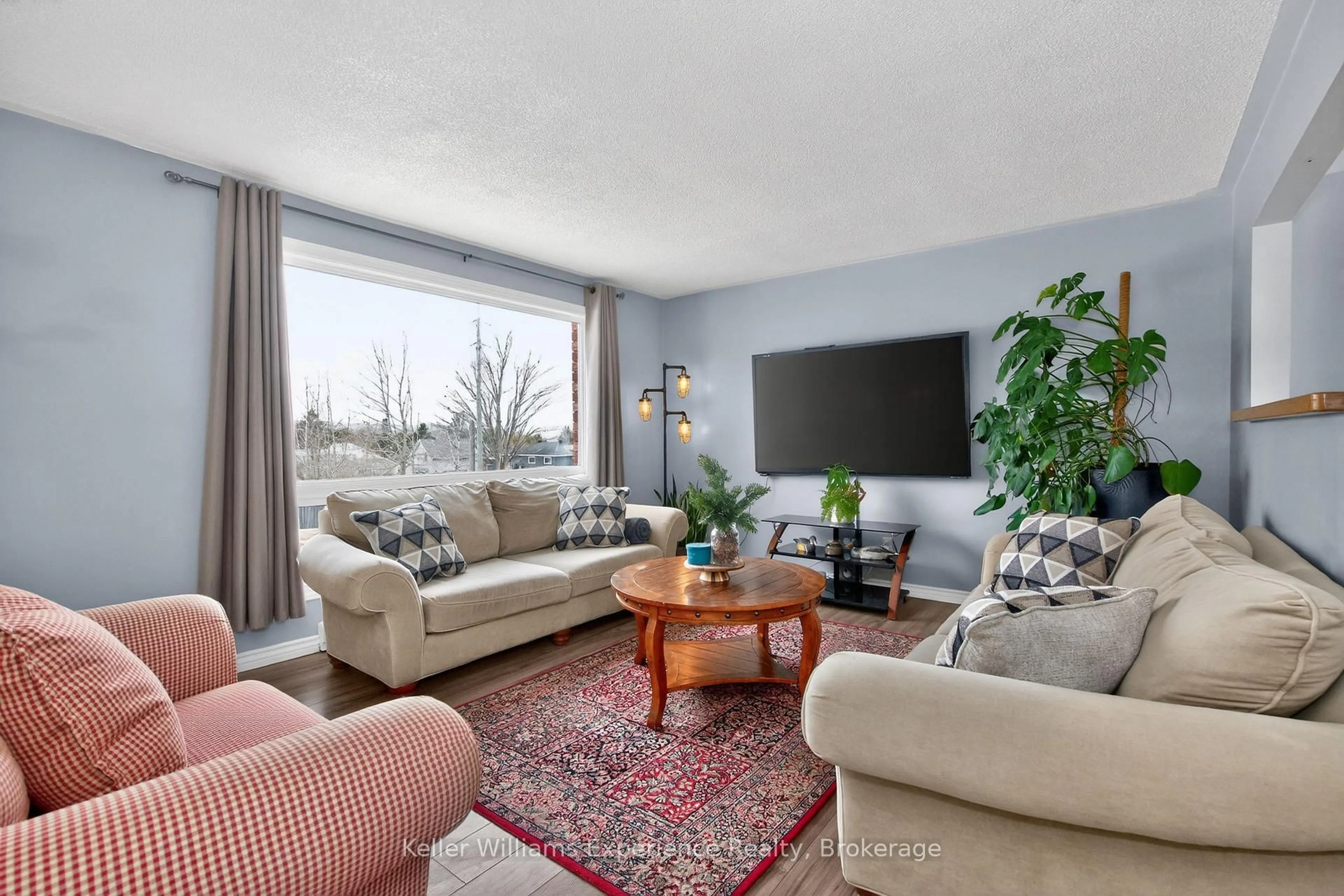 Living room with furniture, unknown for 73 Therrien Crt, Penetanguishene Ontario L9M 1P6